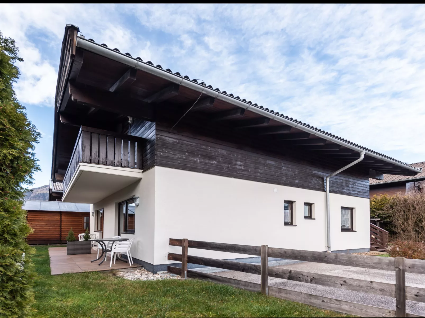 Alpenchalets-Outside