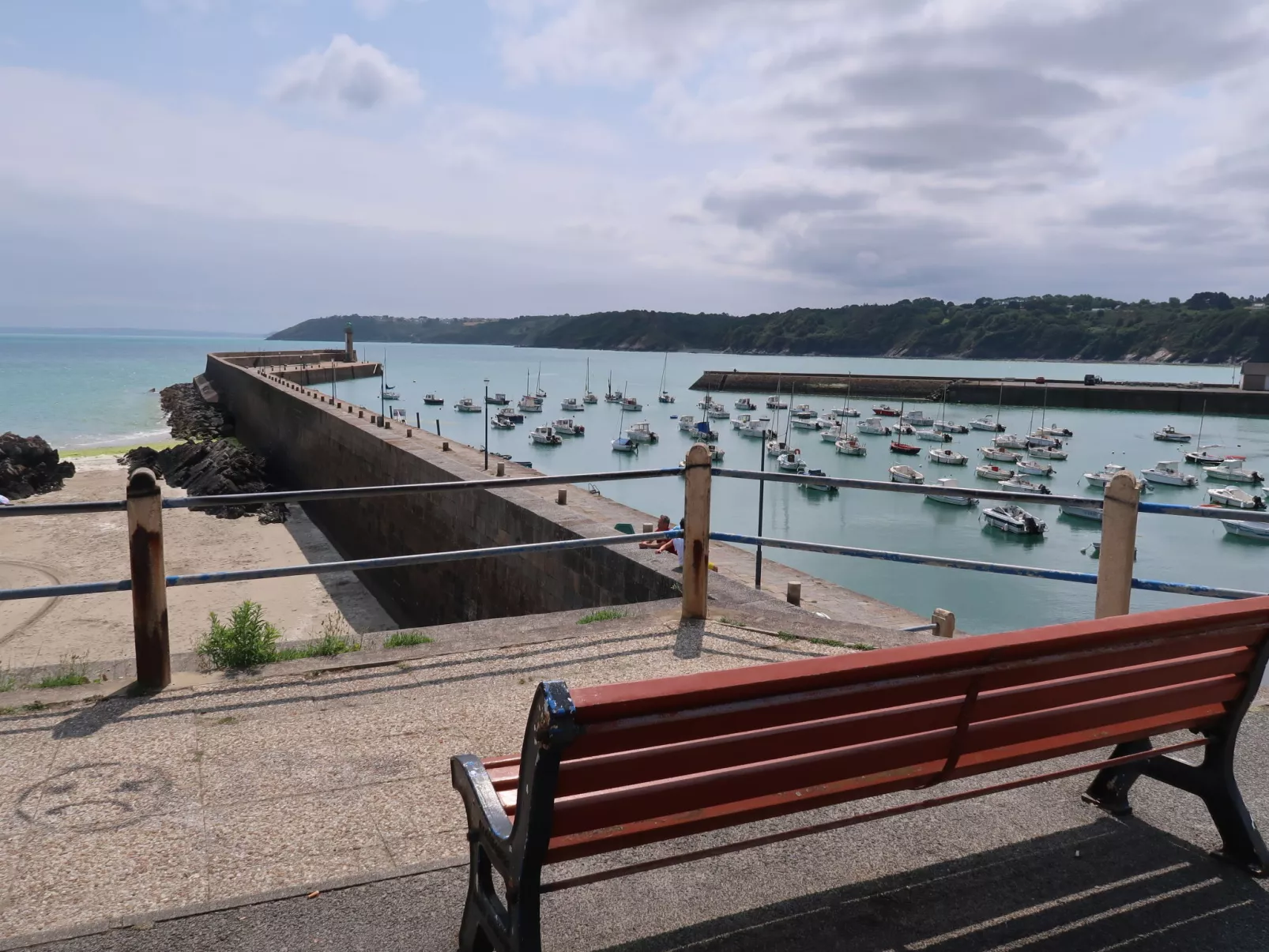 Le Surcouf-Area