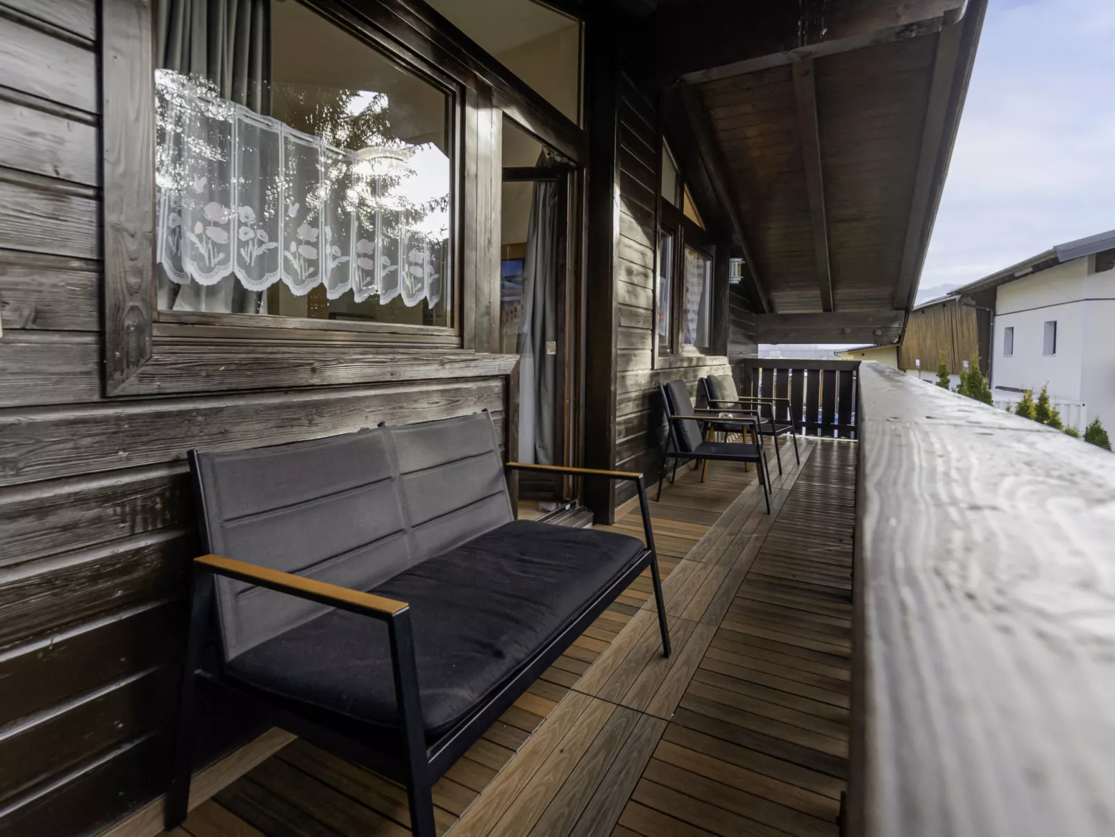 Alpenchalets-Outside