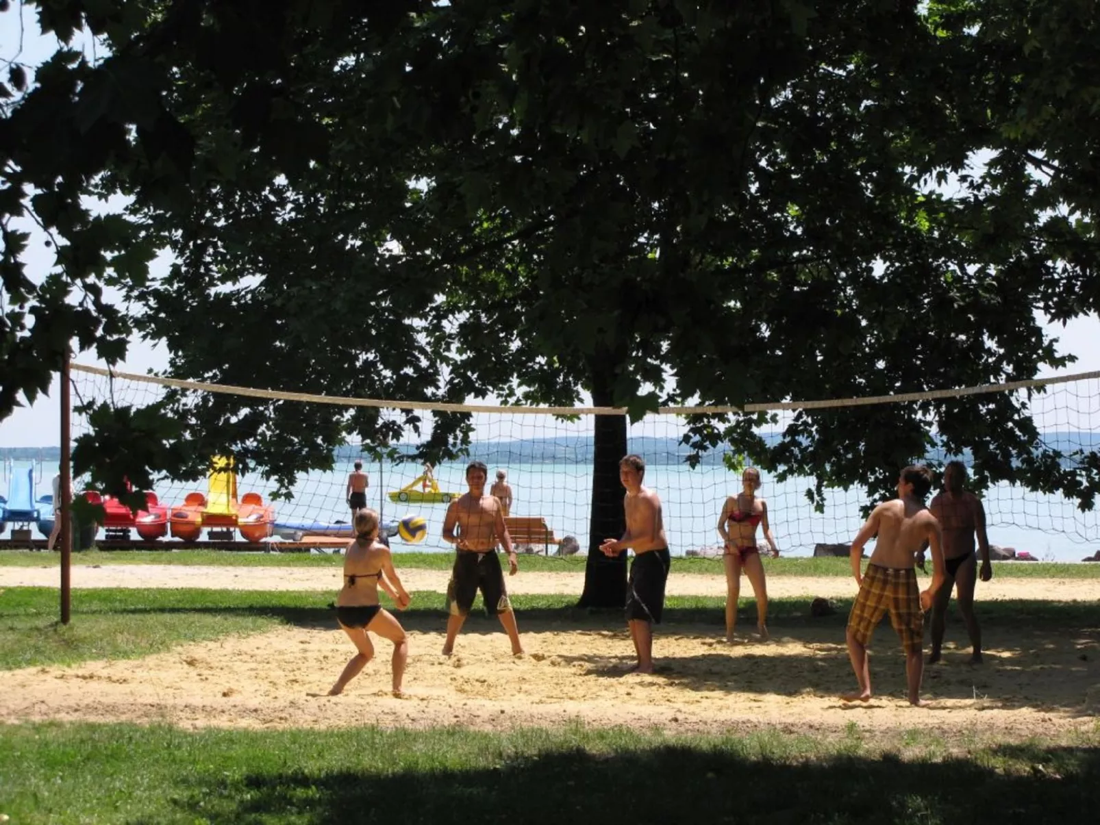 Balatontourist Füred-Outside