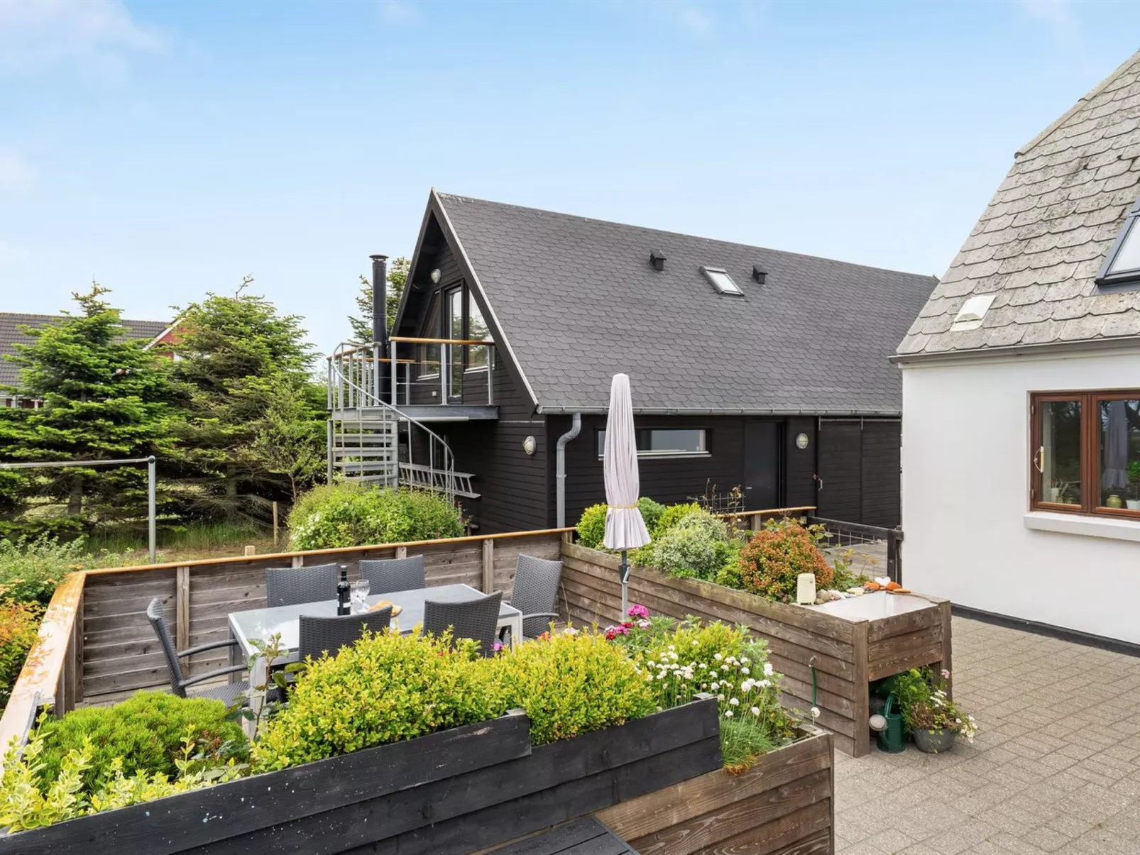 "Eivi" - 150m from the sea-Draußen