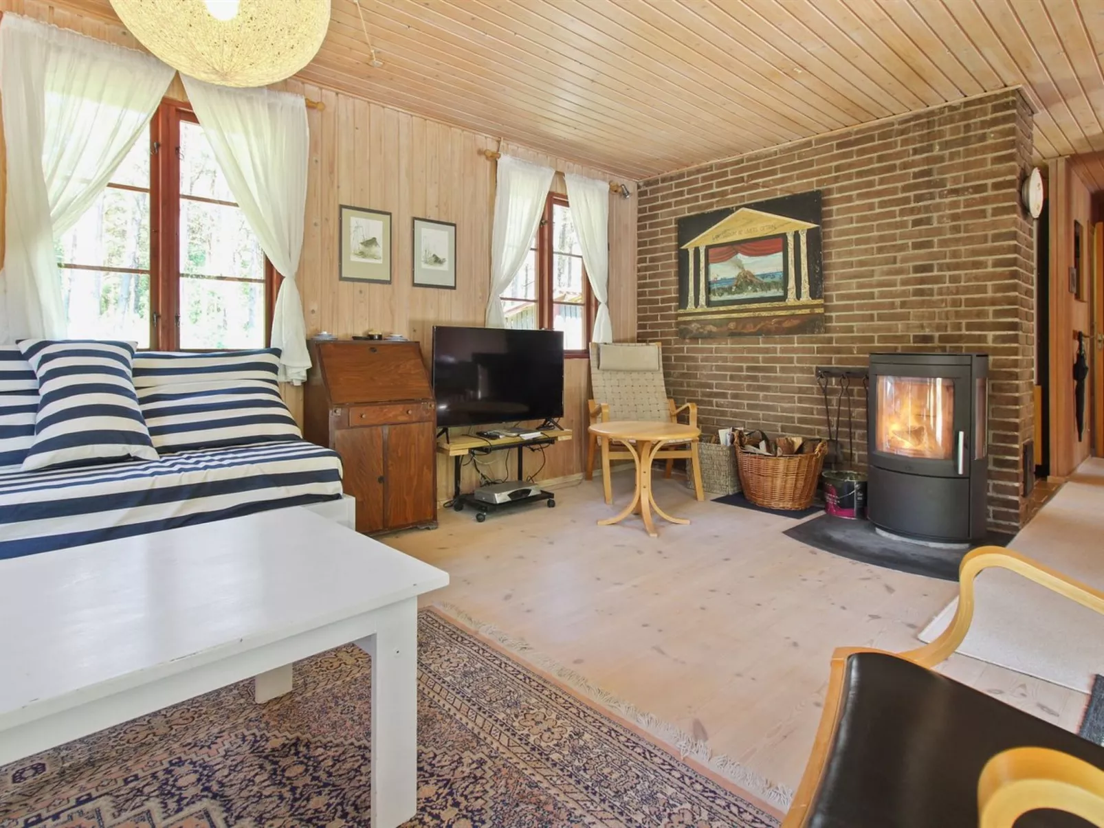 "Chenoa" - 200m from the sea-Inside