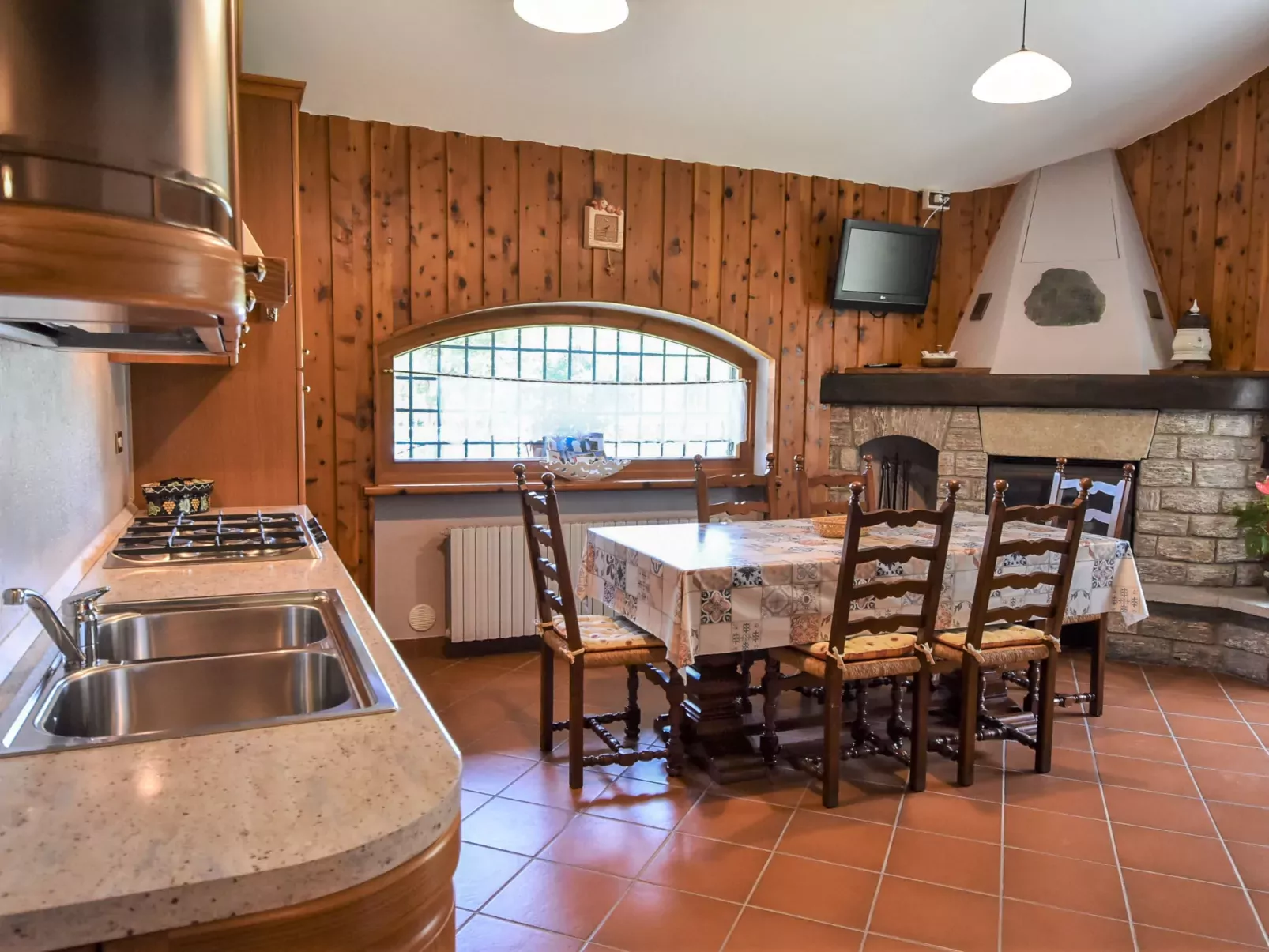 Maison Pro de Solari-Inside