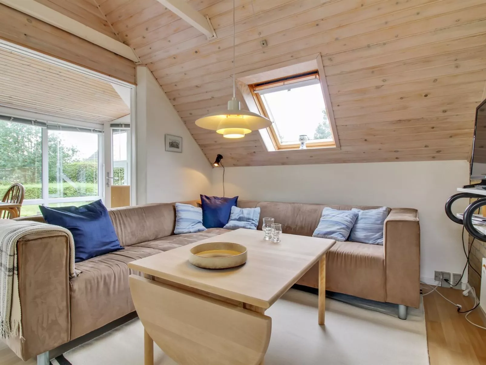 "Siouxsie" - 500m from the sea-Drinnen