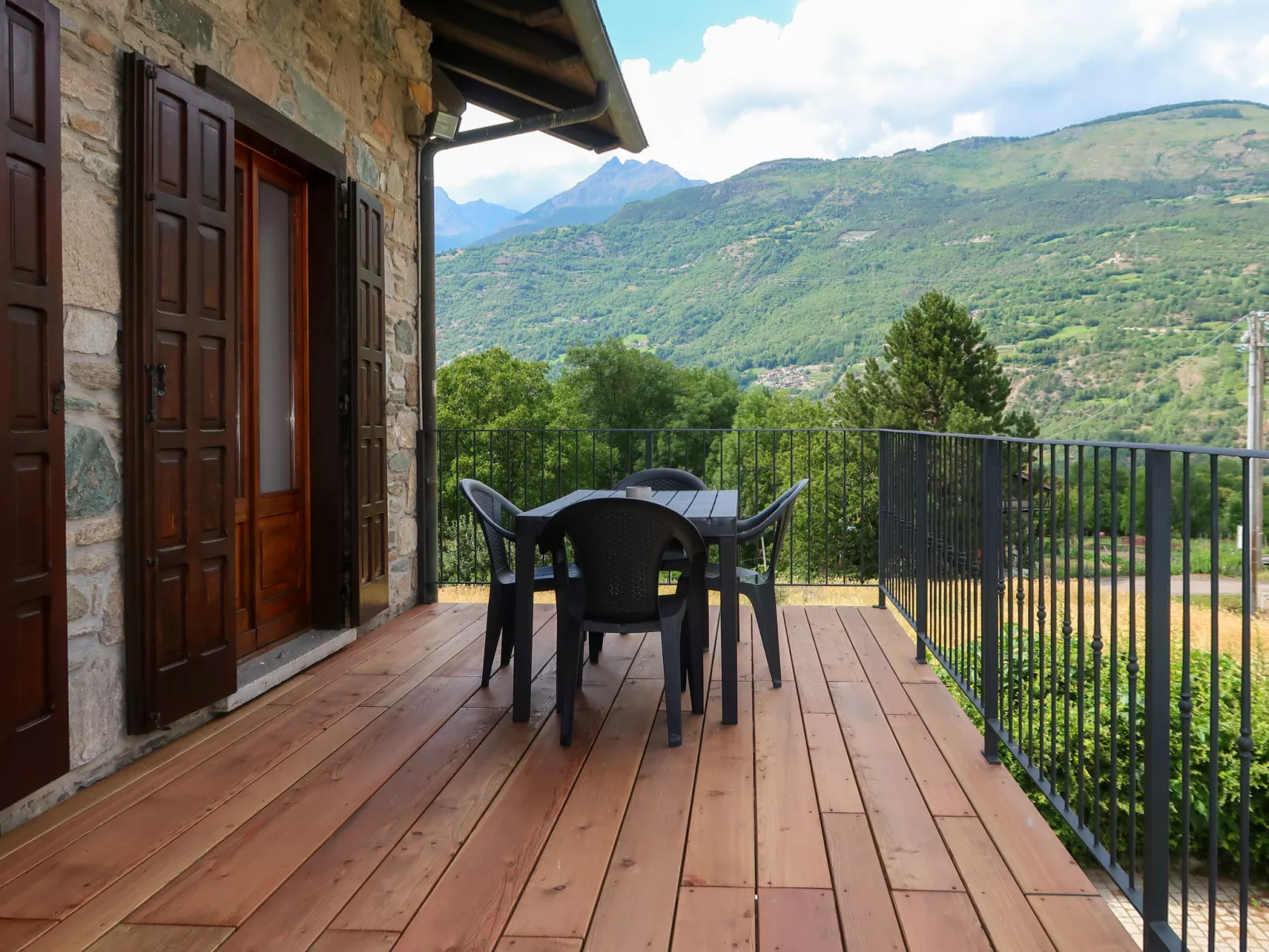 Maison Pro de Solari-Outside