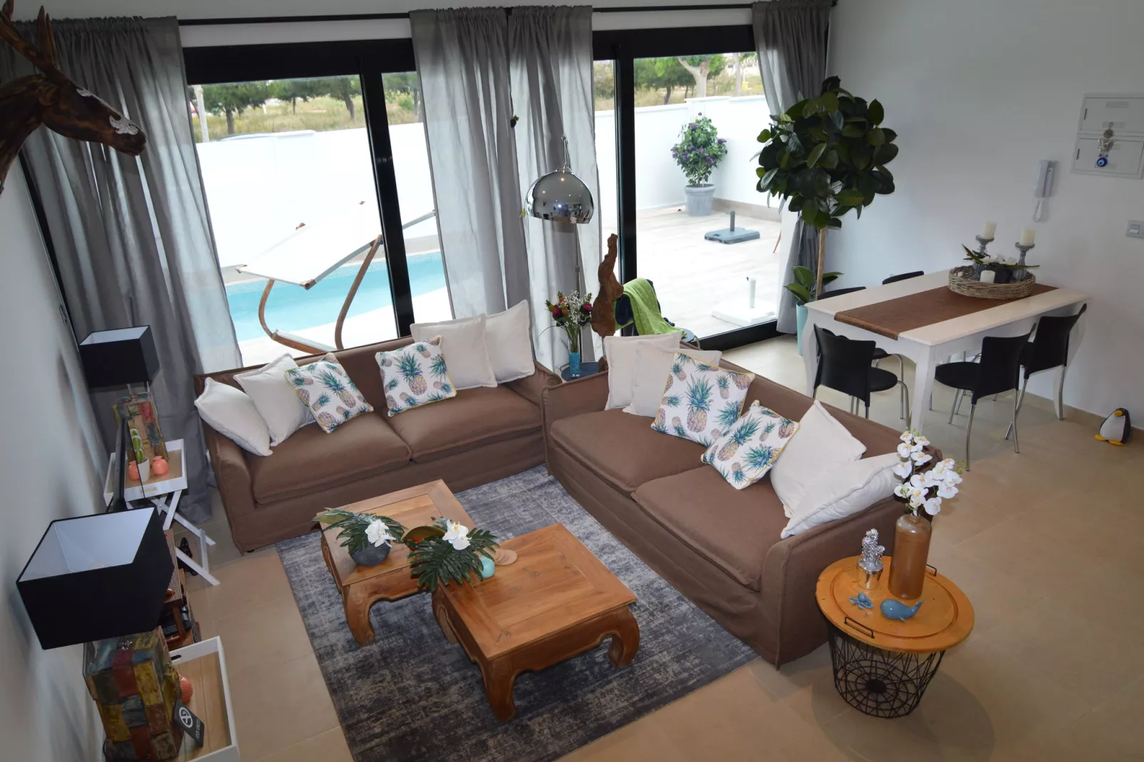 Casa del Ananas-Living room