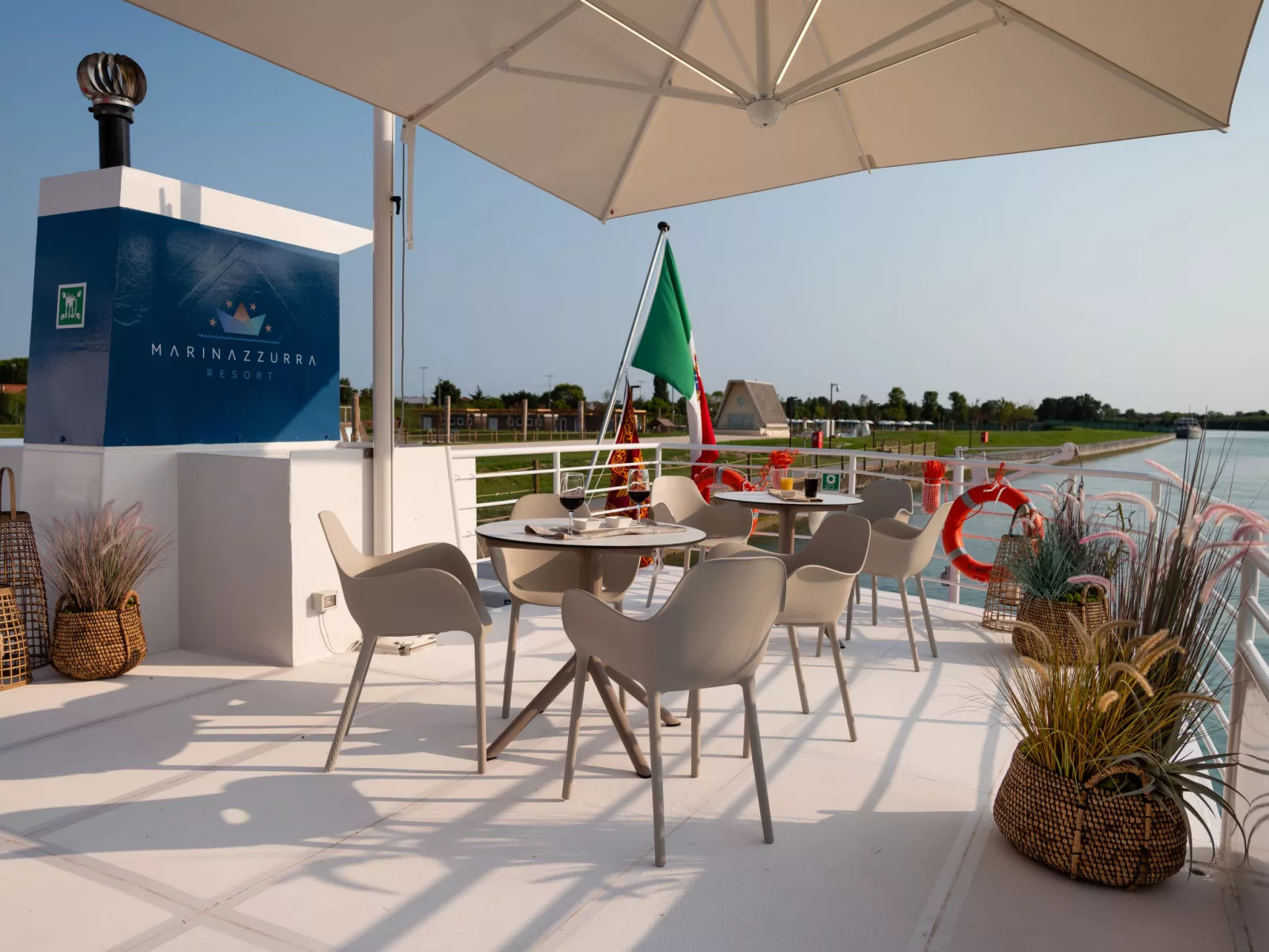 Marina Azzurra Resort-Inside