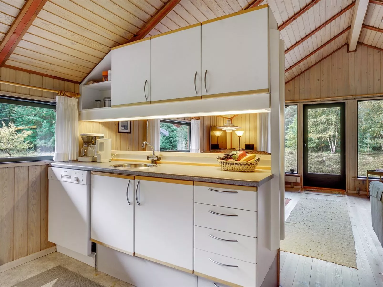 "Esteri" - 800m from the sea-Inside