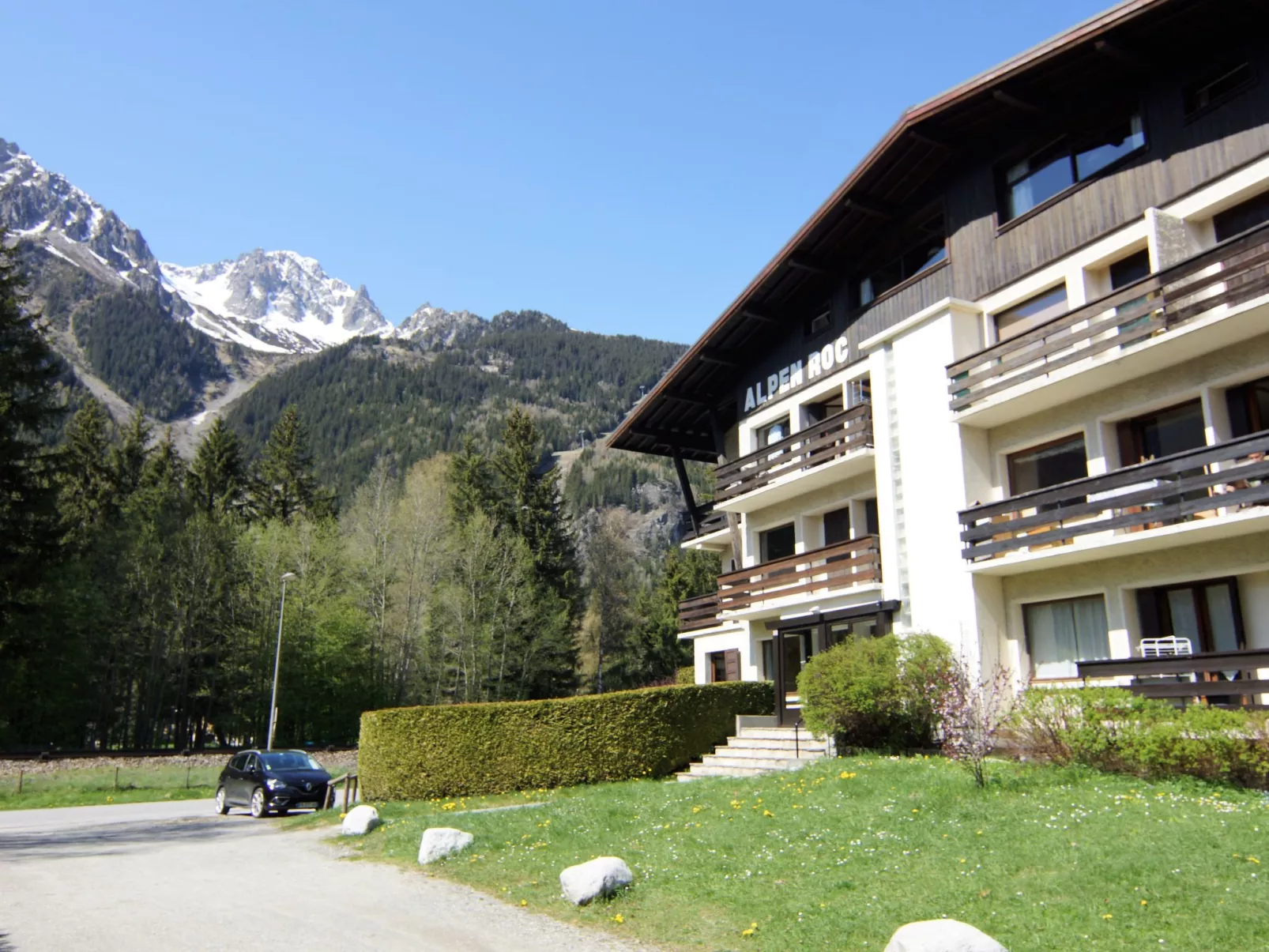 Alpen Roc-Outside