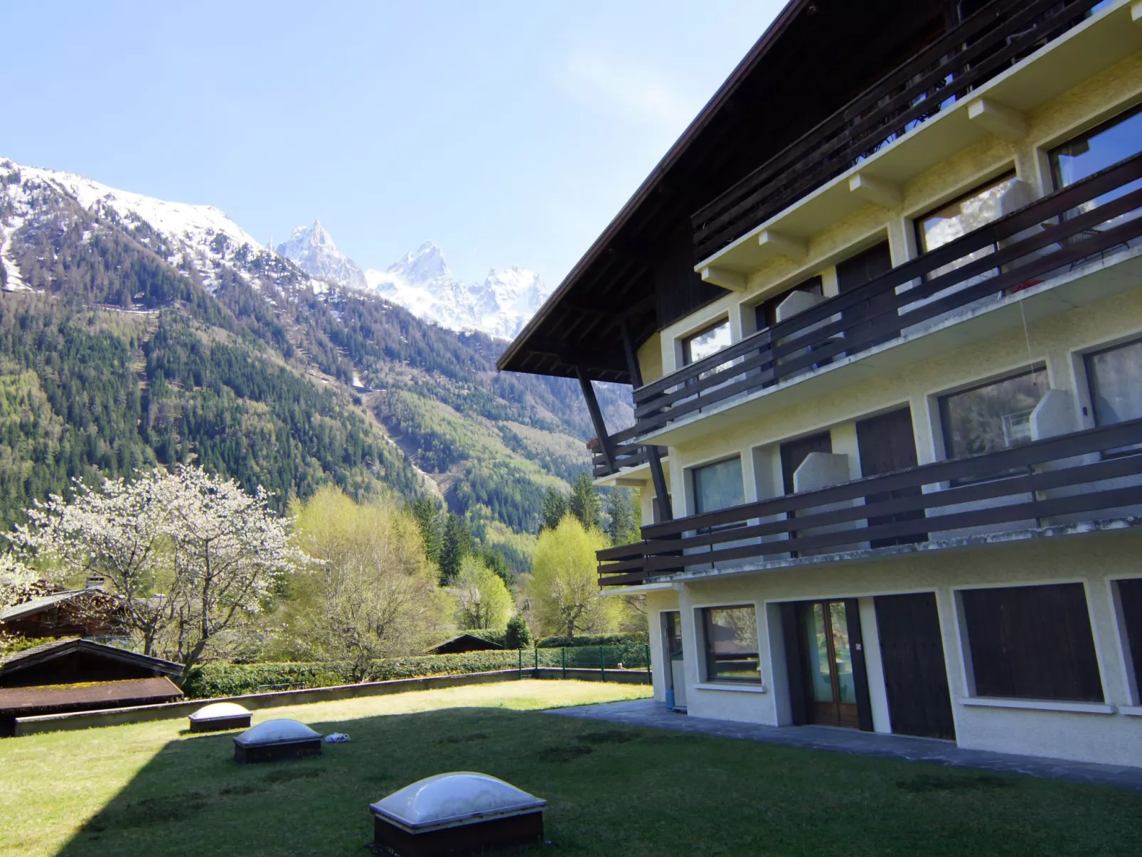 Alpen Roc-Outside