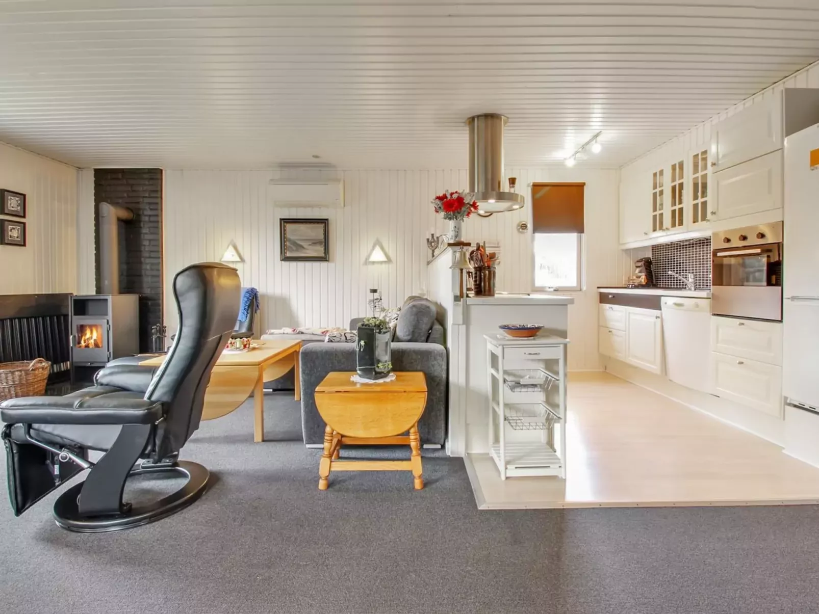 "Aima" - 400m from the sea-Inside