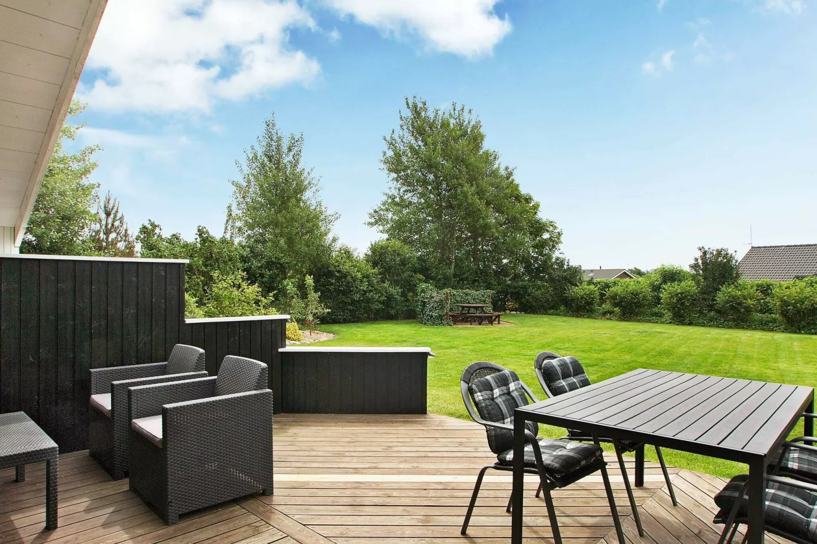 Luxury Retreat with Spa - By Traum Ferienwohnungen-Outdoor