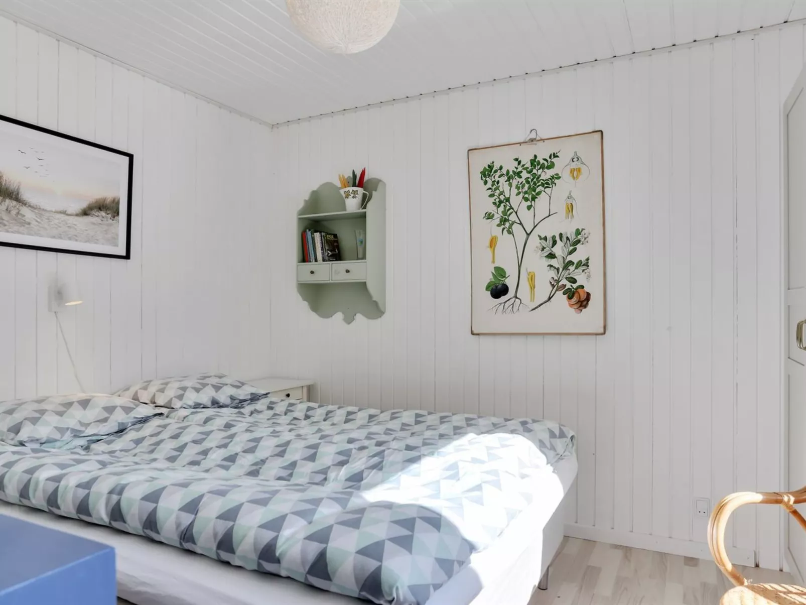 "Ika" - 600m from the sea-Inside