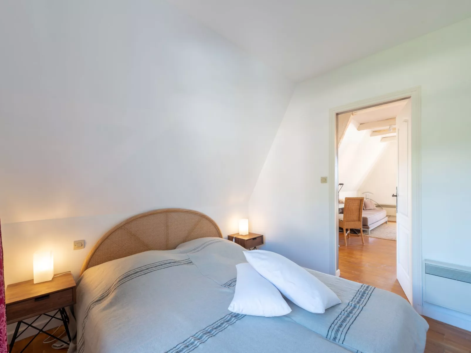 Castel Haussmann-Inside