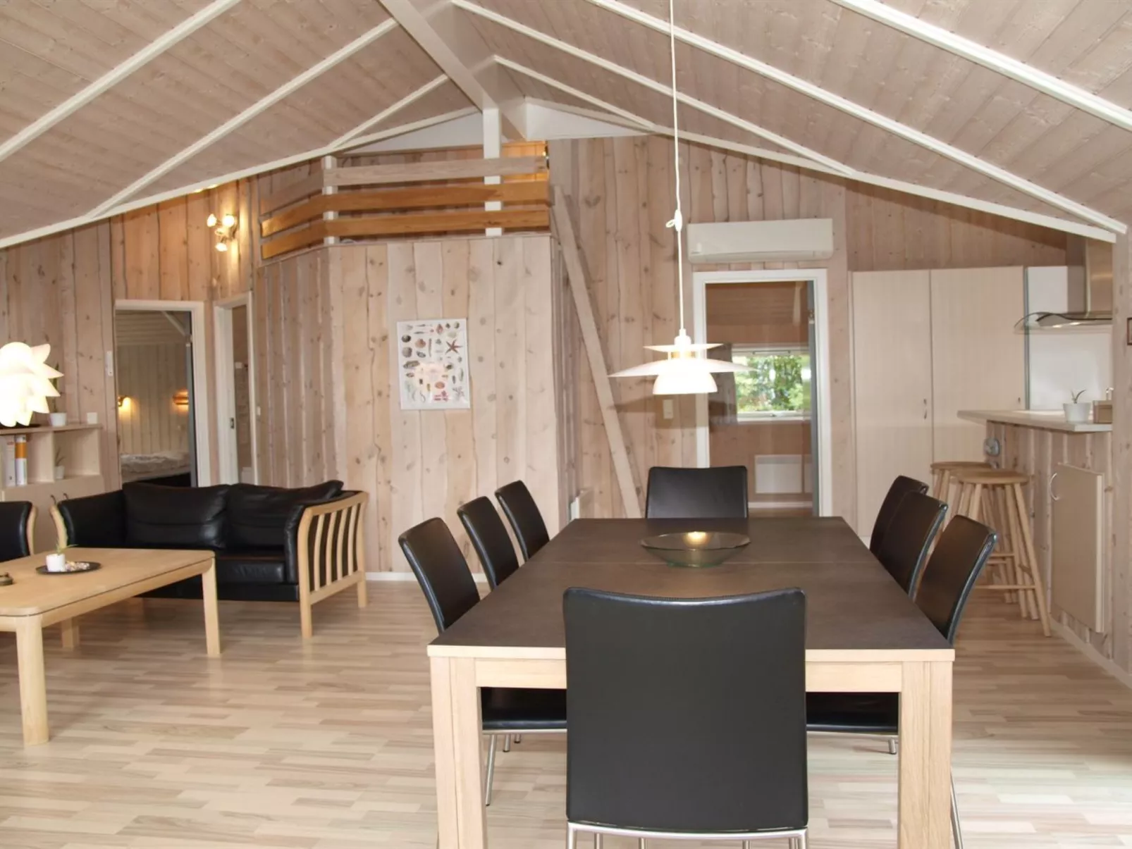 "Germaine" - 1.2km from the sea-Inside