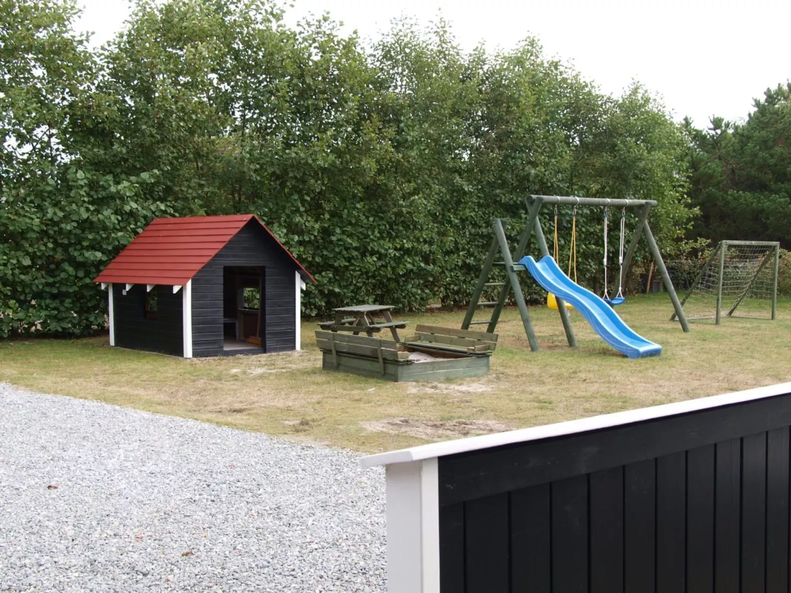 "Germaine" - 1.2km from the sea-Inside