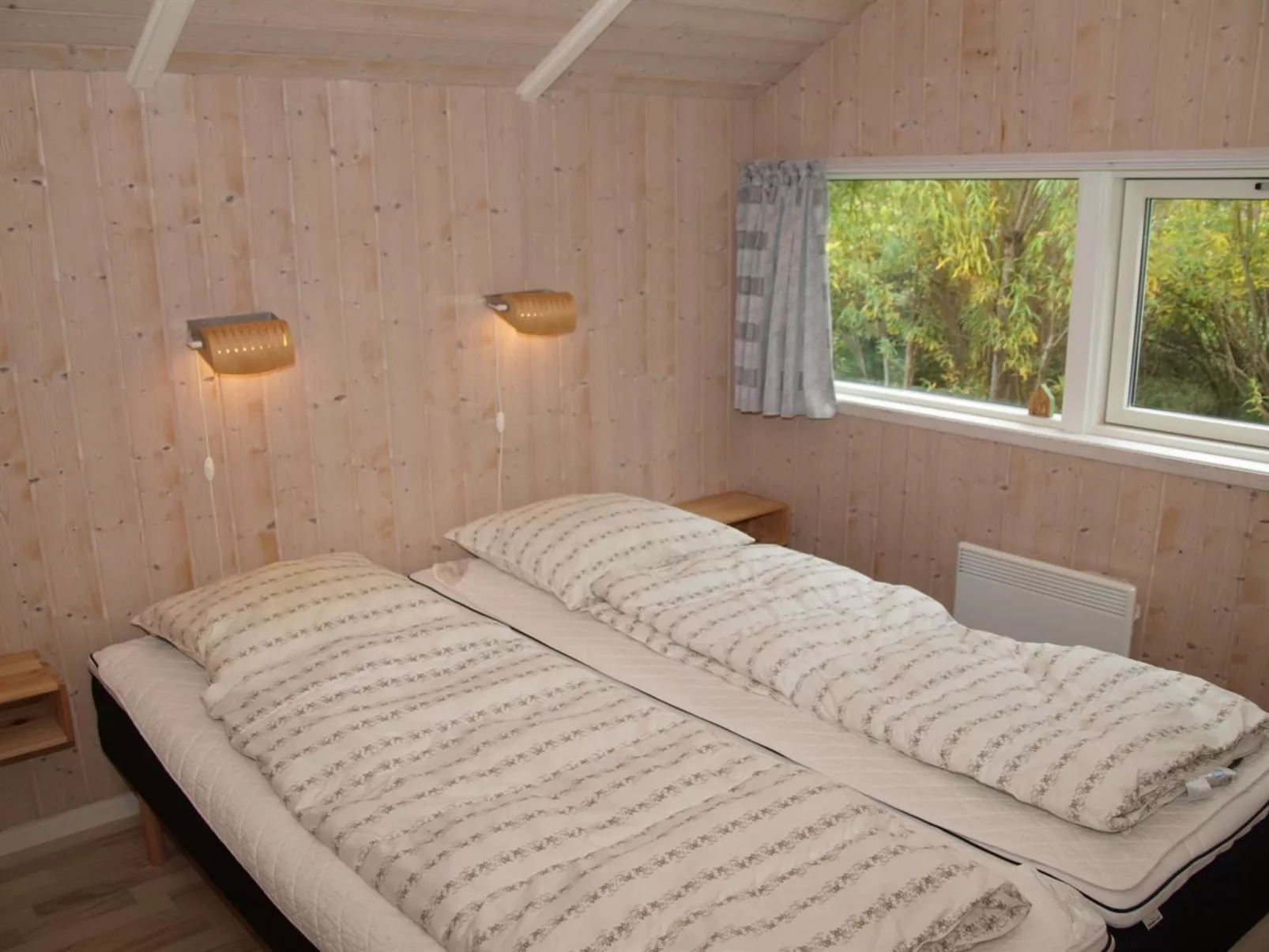 "Germaine" - 1.2km from the sea-Inside