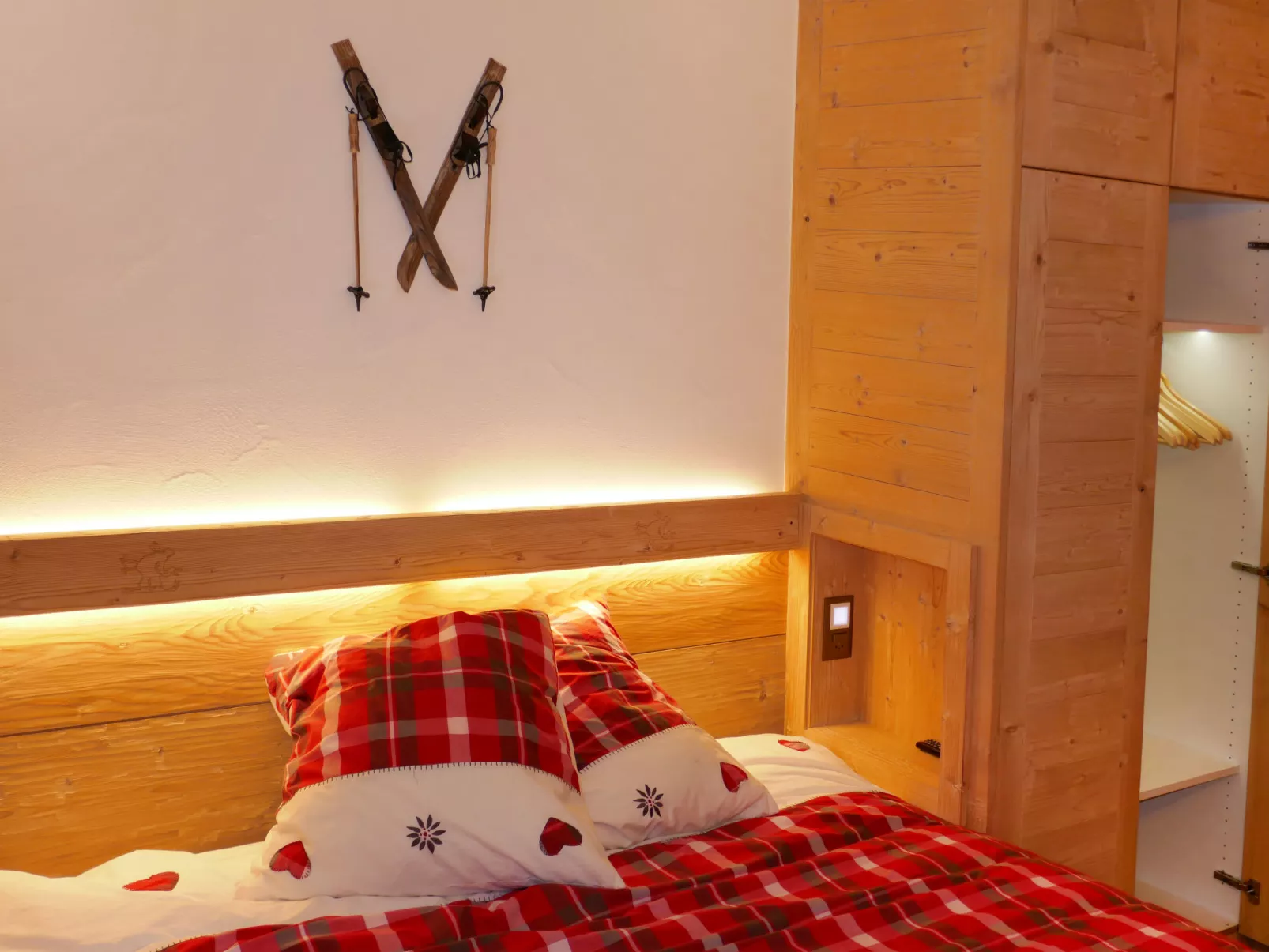 Le Montagnard 6-Inside