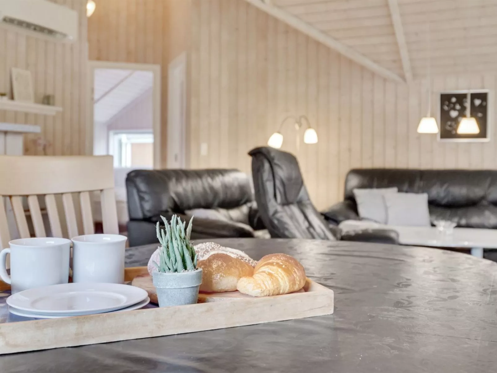 "Lisel" - 25km from the sea-Inside