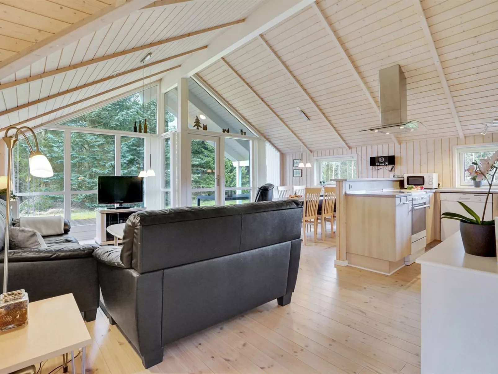 "Lisel" - 25km from the sea-Inside