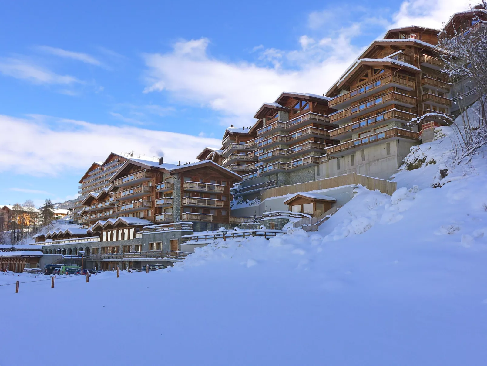 Le Montagnard 6-Outside