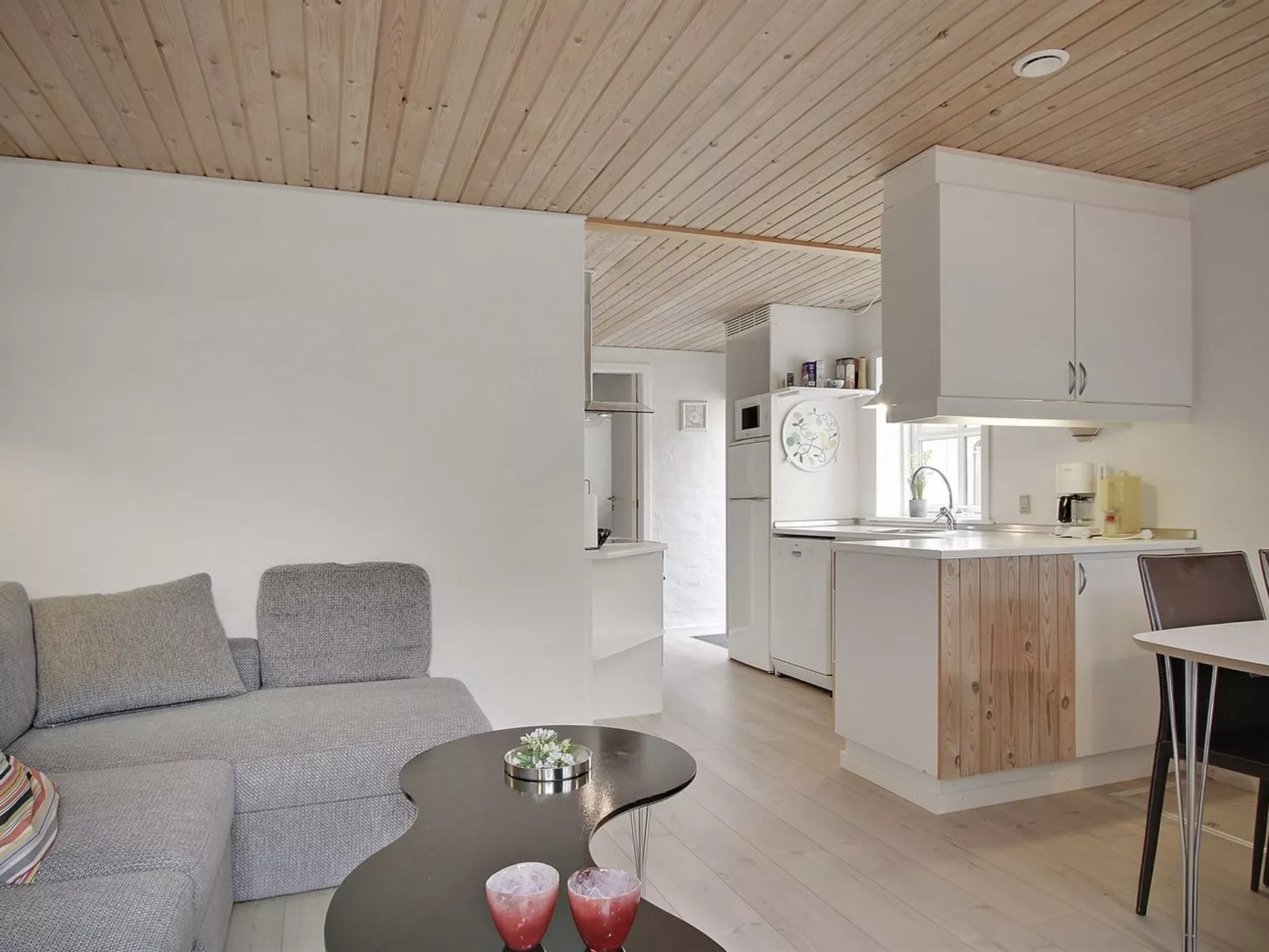 "Armi" - 75m from the sea-Inside