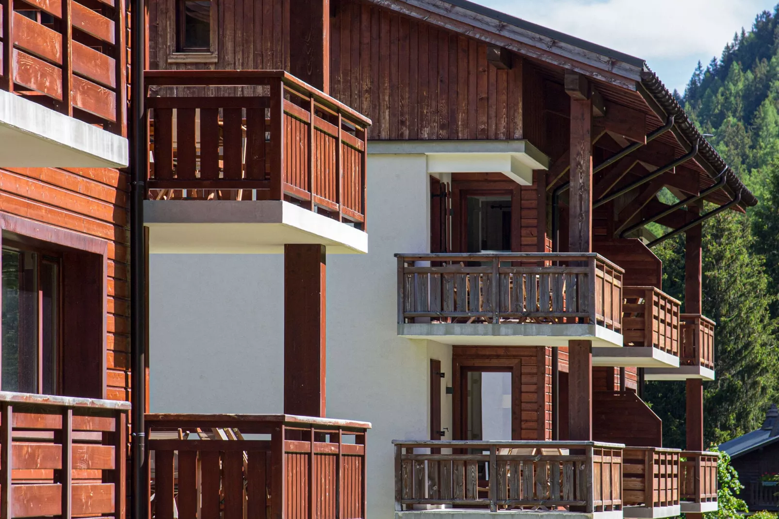 Resort les Portes du Mont Blanc 5-Terrace balcony
