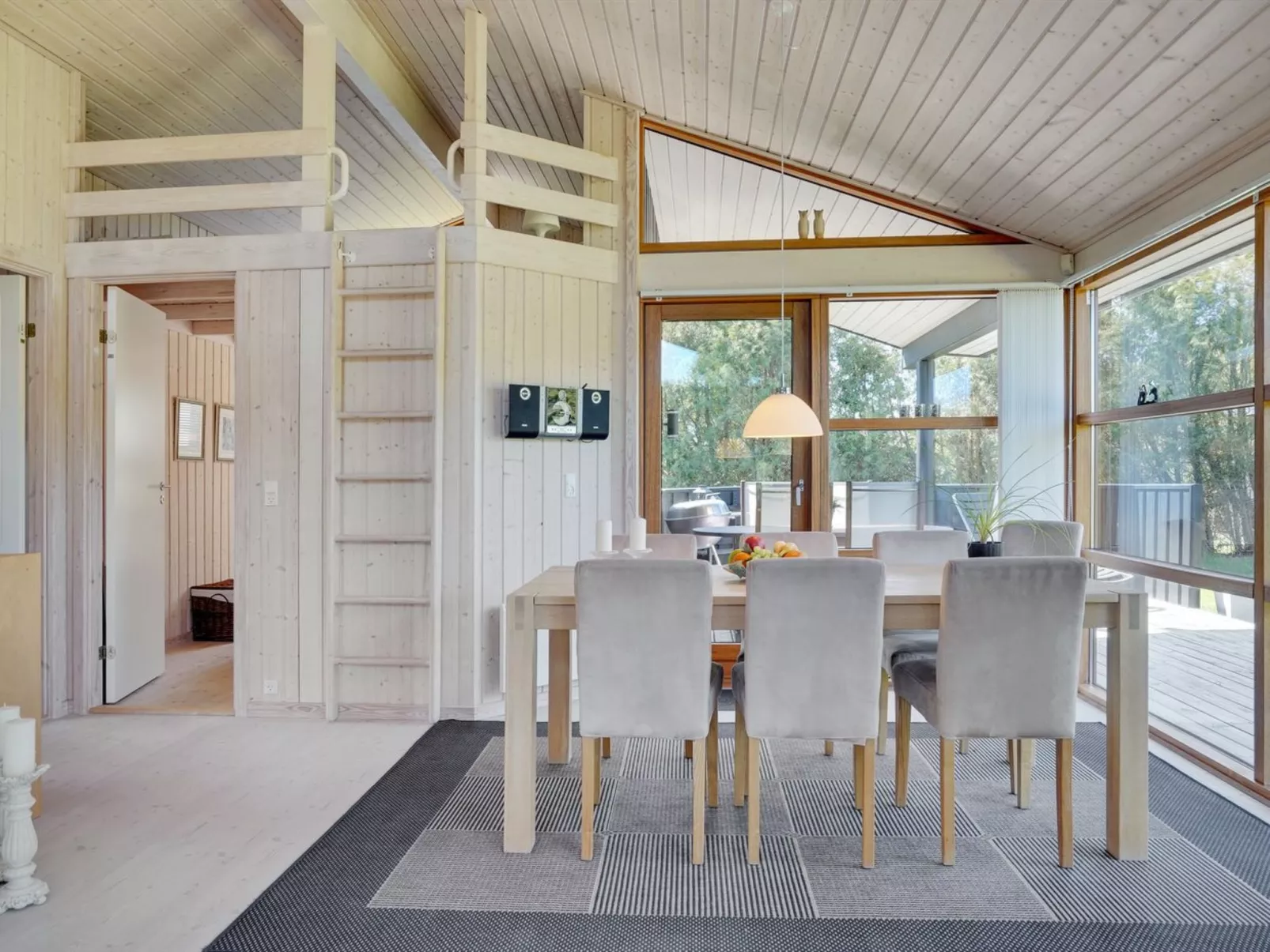 "Jelin" - 2.5km from the sea-Inside