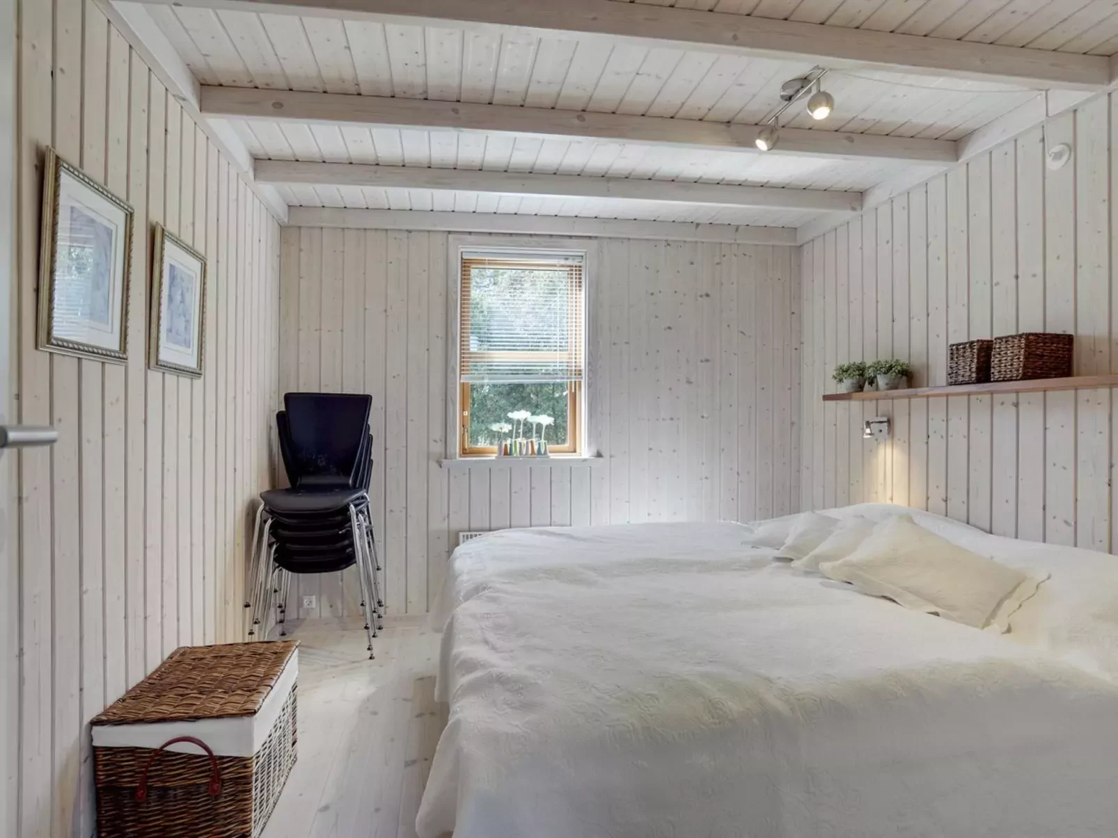 "Jelin" - 2.5km from the sea-Inside