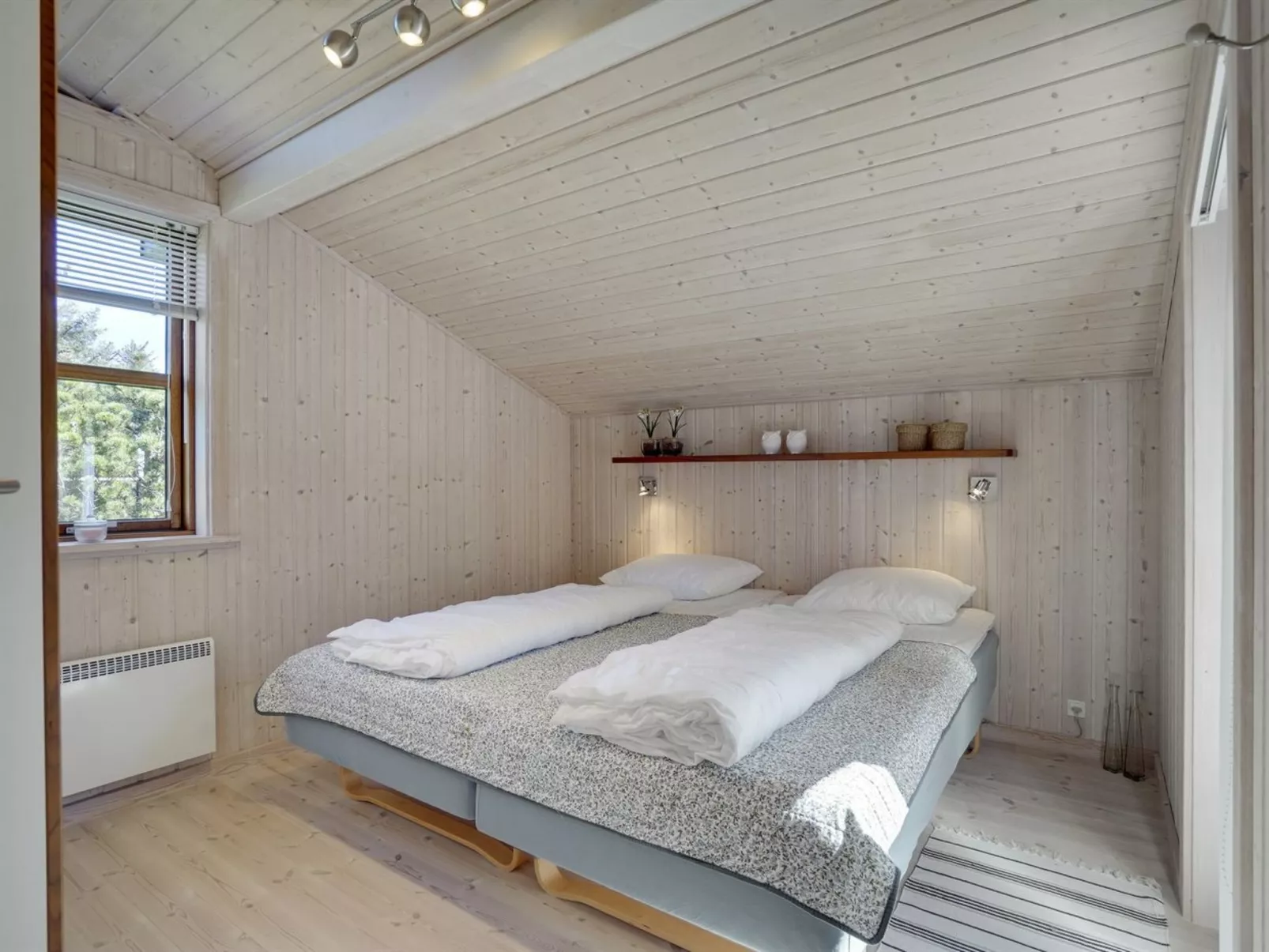 "Jelin" - 2.5km from the sea-Inside