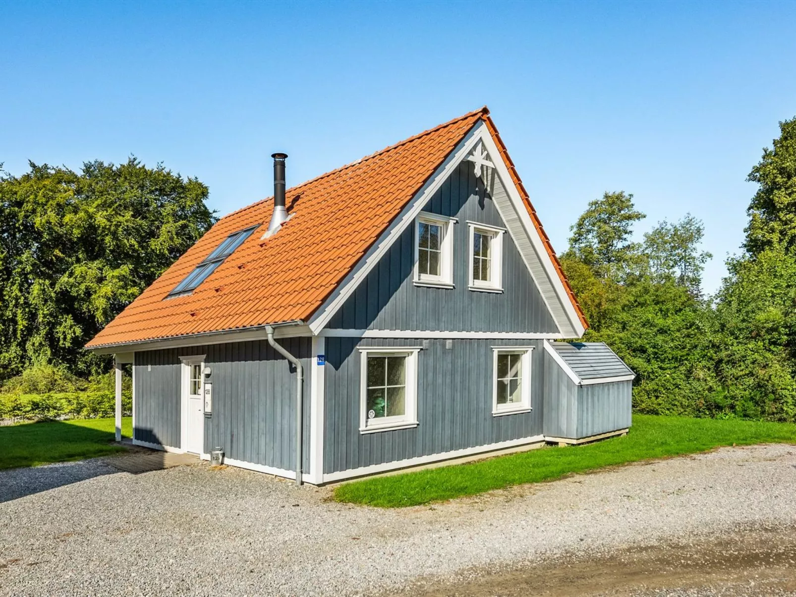 "Åse" - 100m to the inlet-Outside