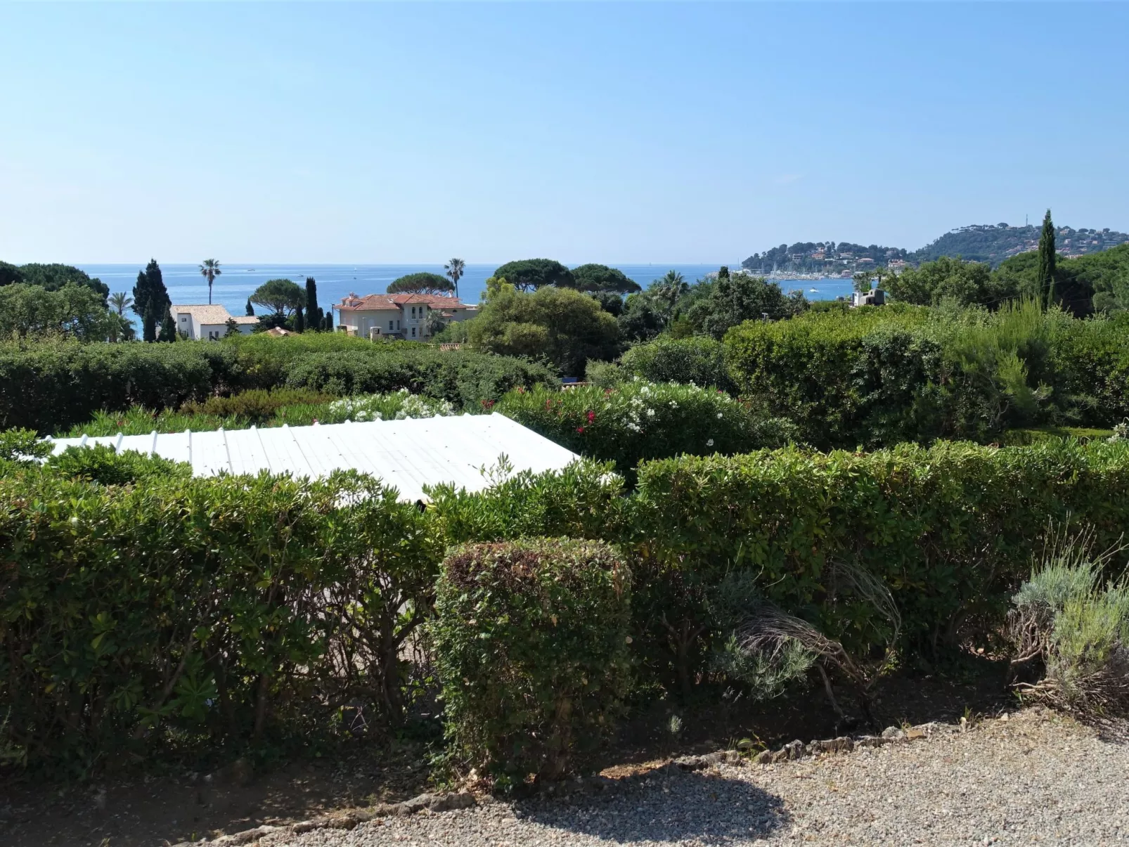 Riva Bella-Outside