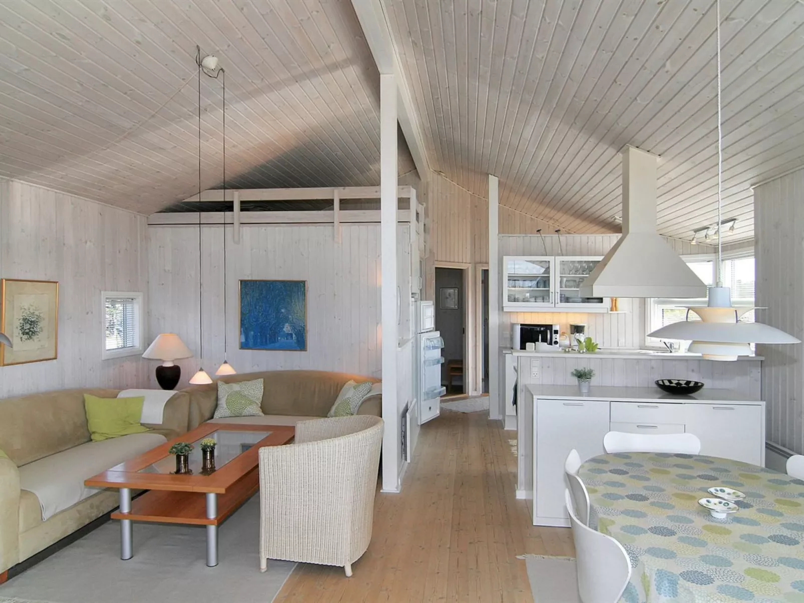 "Ferdine" - 1.5km from the sea-Inside