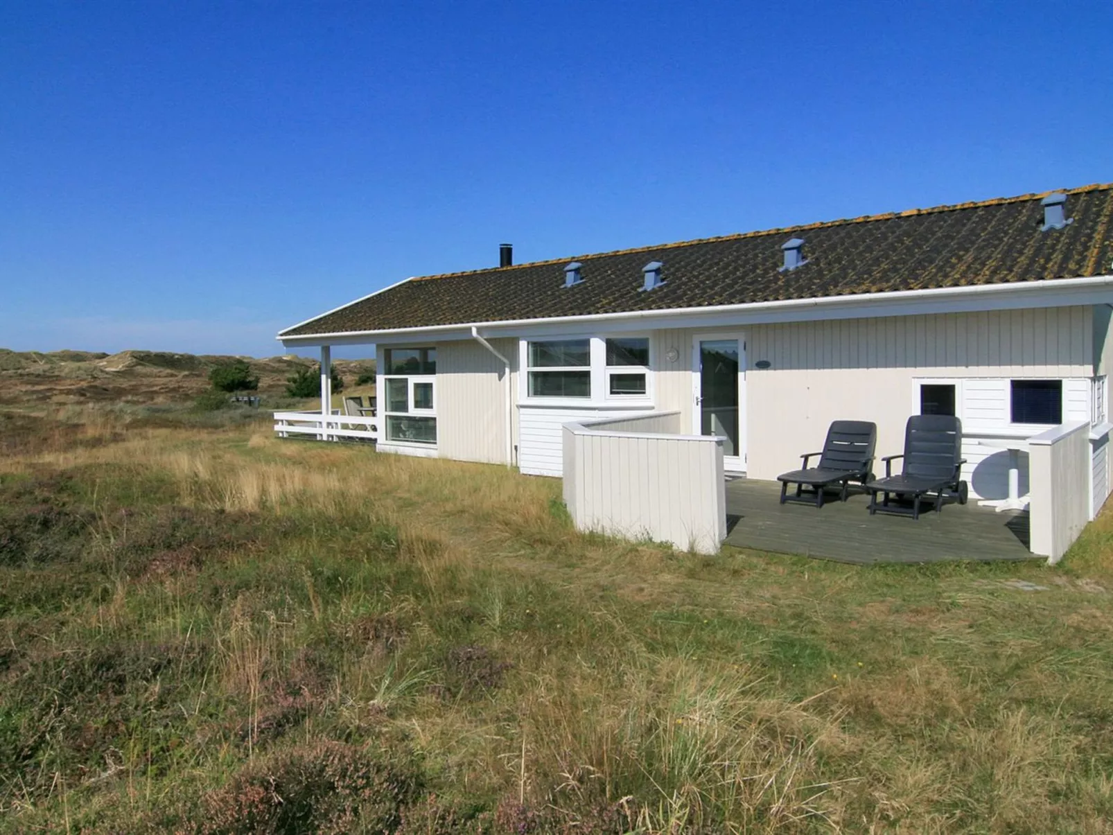 "Ferdine" - 1.5km from the sea-Outside
