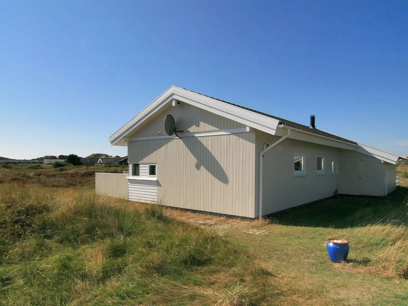 "Ferdine" - 1.5km from the sea-Outside