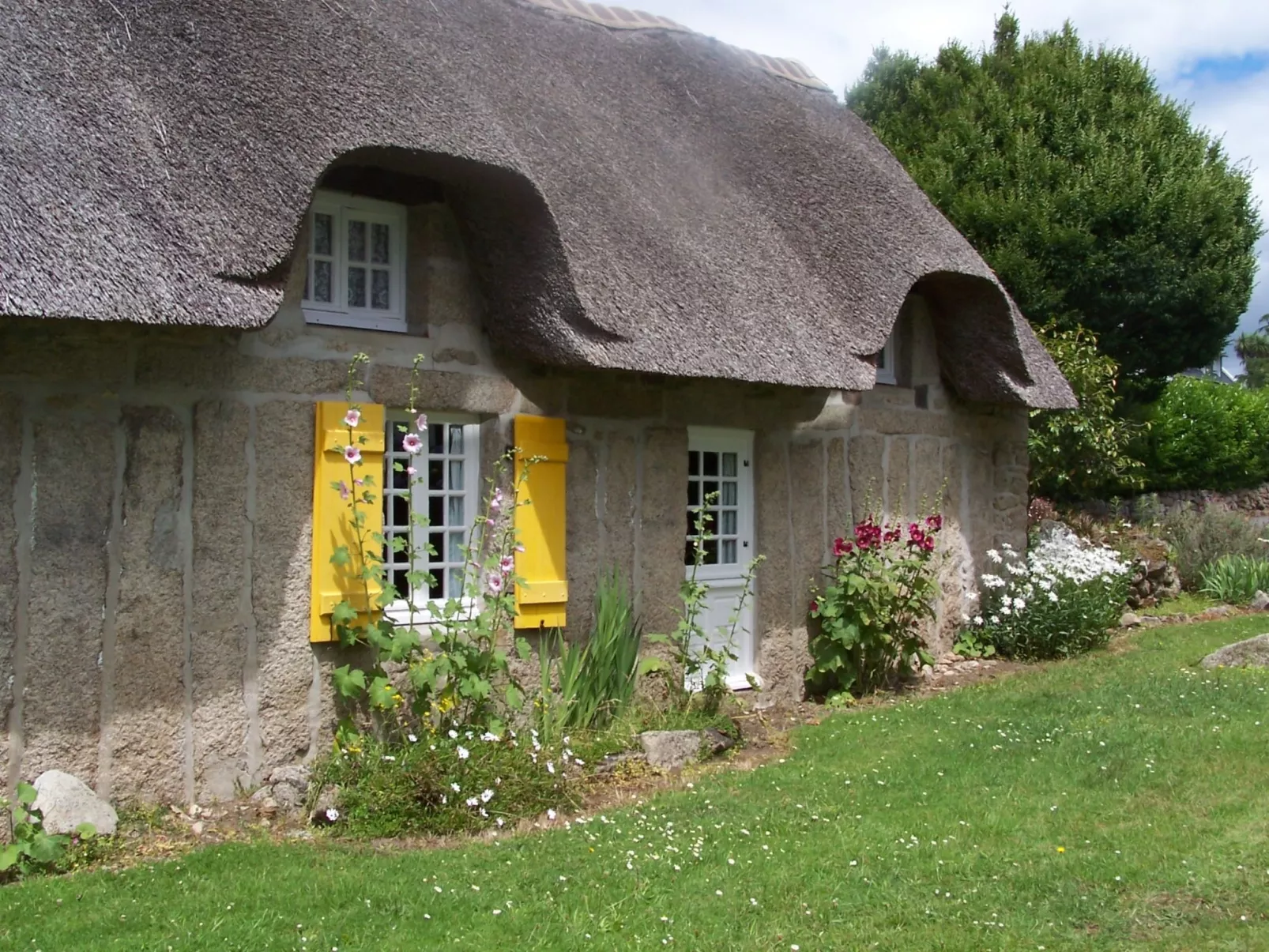 Chaumiere Natelliou-Dehors