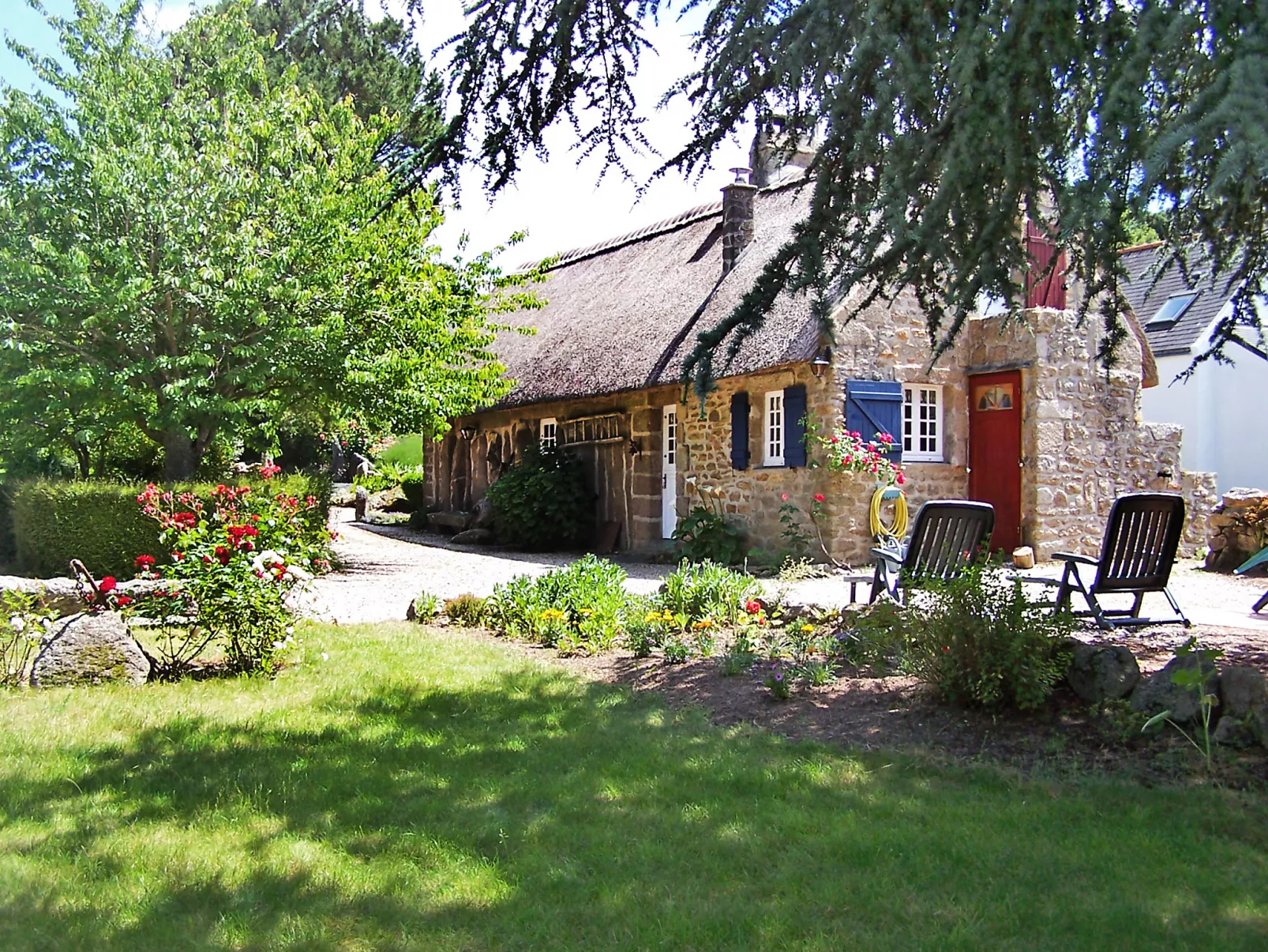 Chaumiere Natelliou-Dehors
