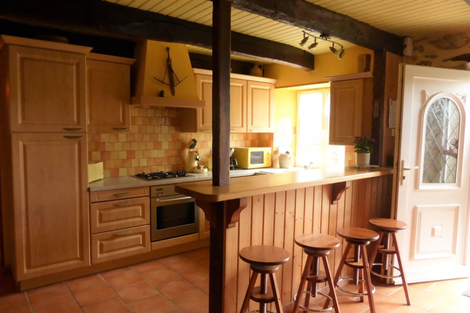 Holiday home Plogonnec-Kitchen