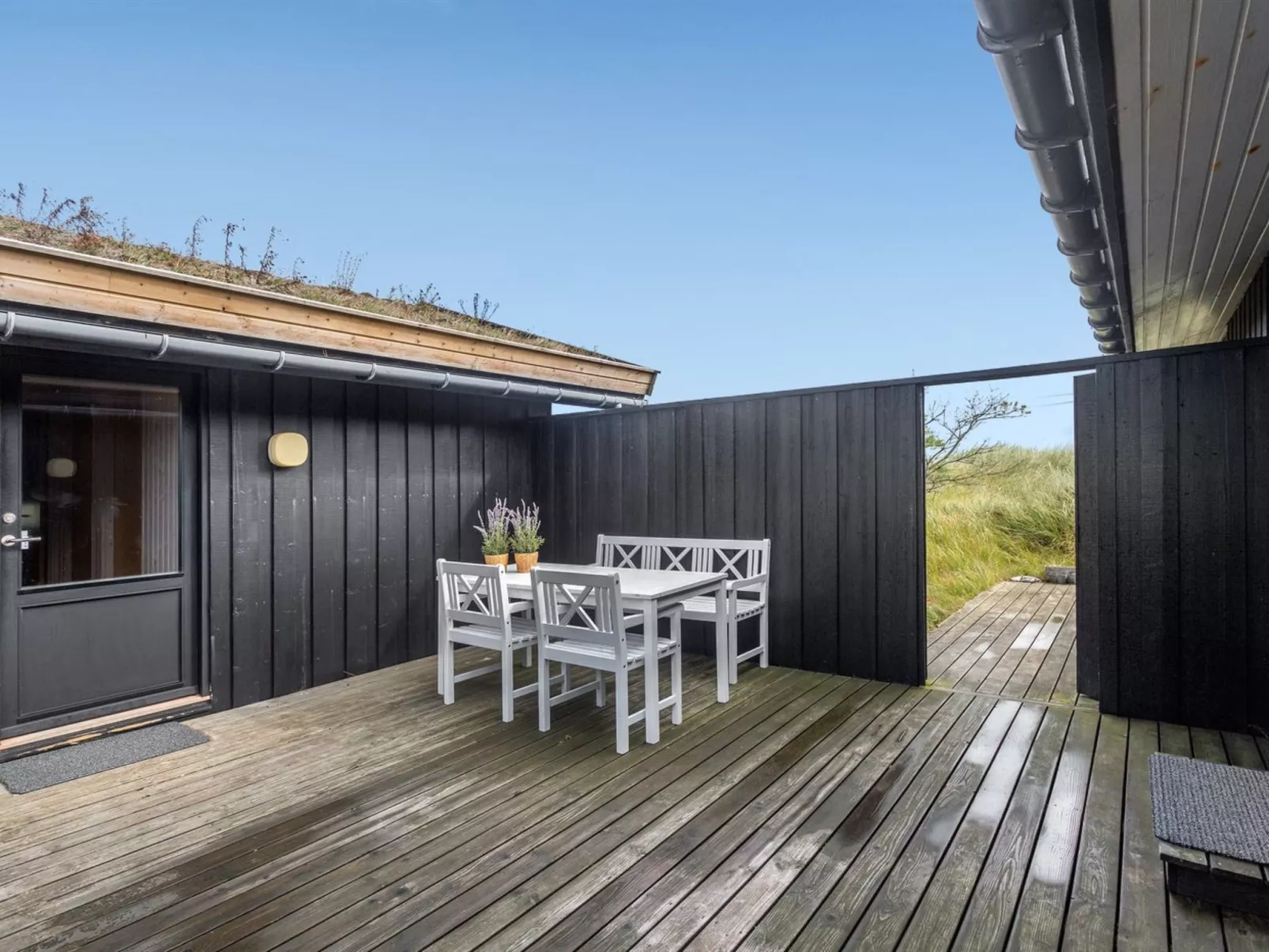"Aatu" - 360m from the sea-Inside
