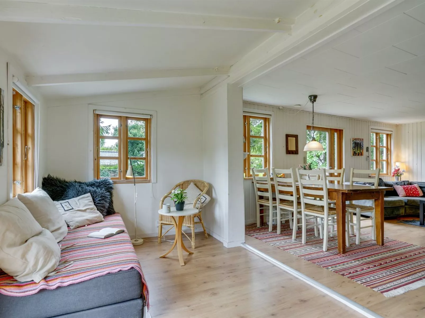 "Carly" - 100m from the sea-Inside