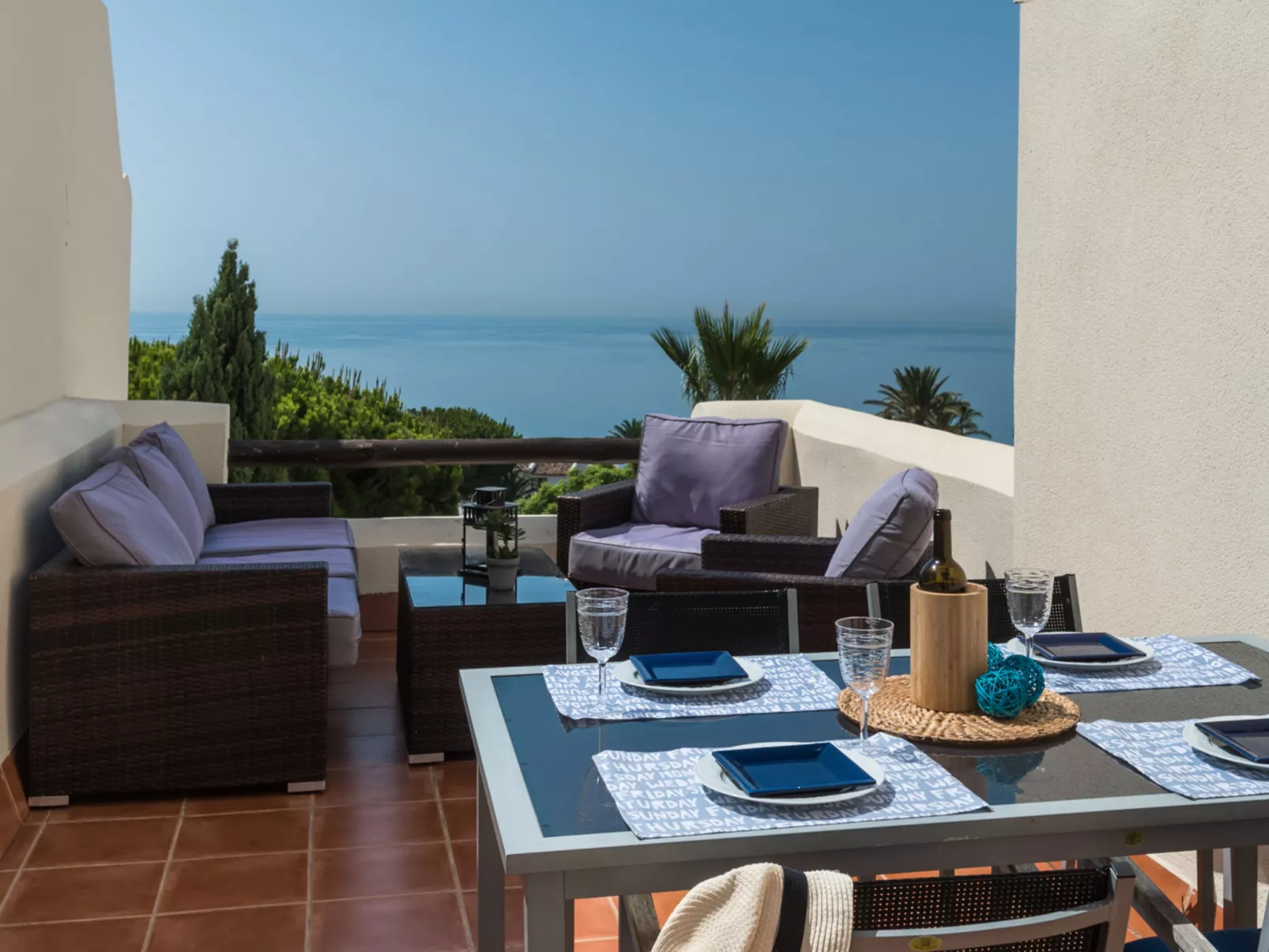 Vista Bay & Sea Casares-Dedans