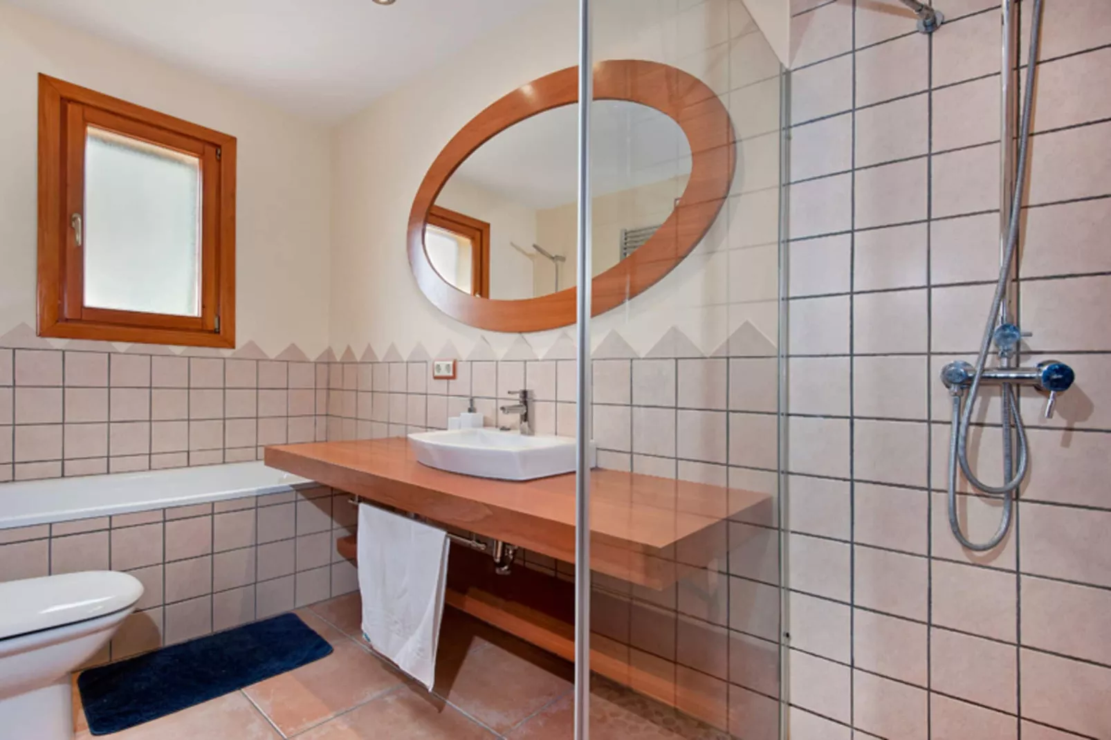 Correfoc-Bathroom
