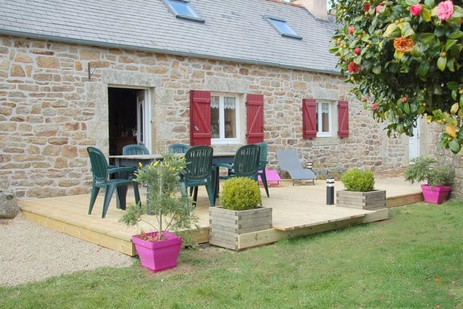 Holiday home Plogonnec-Exterior summer