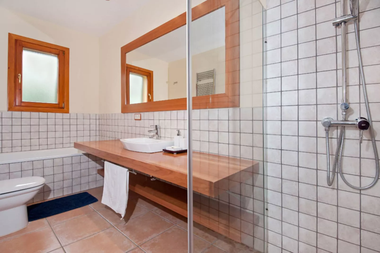 Correfoc-Bathroom