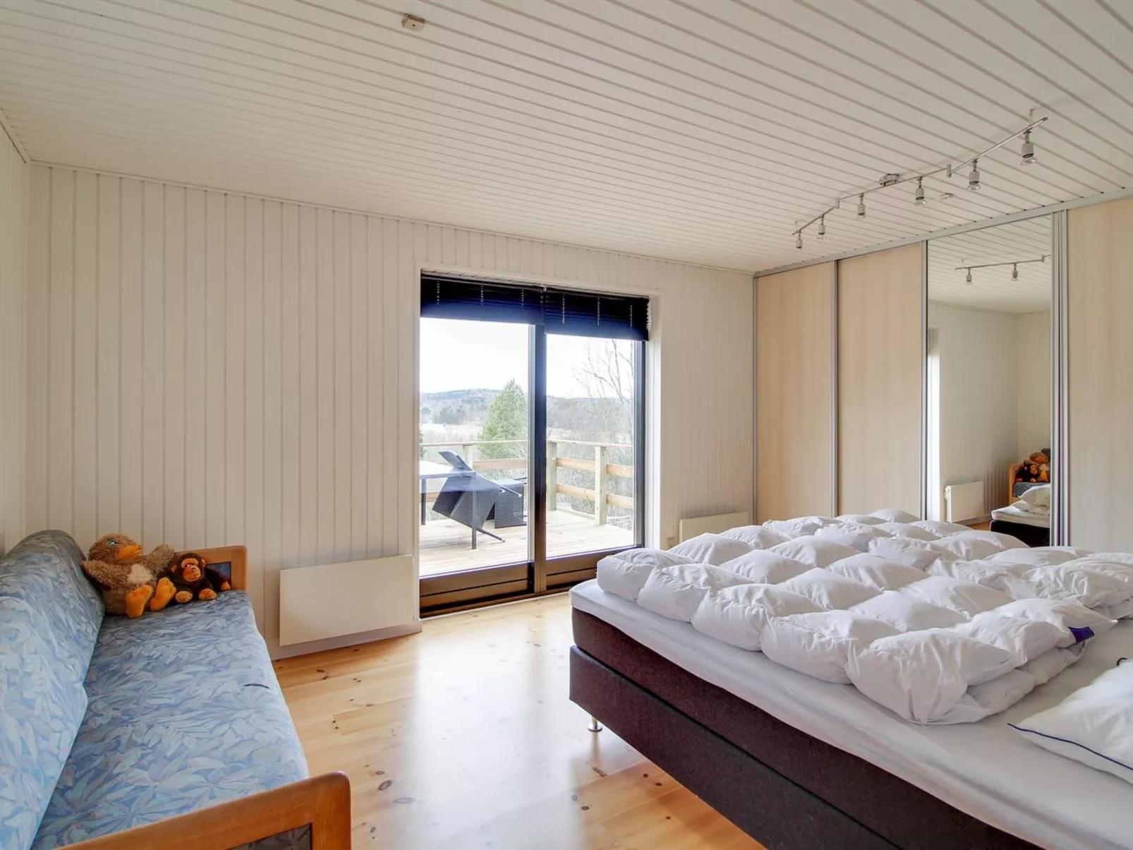 "Amai" - 1.5km from the sea-Inside