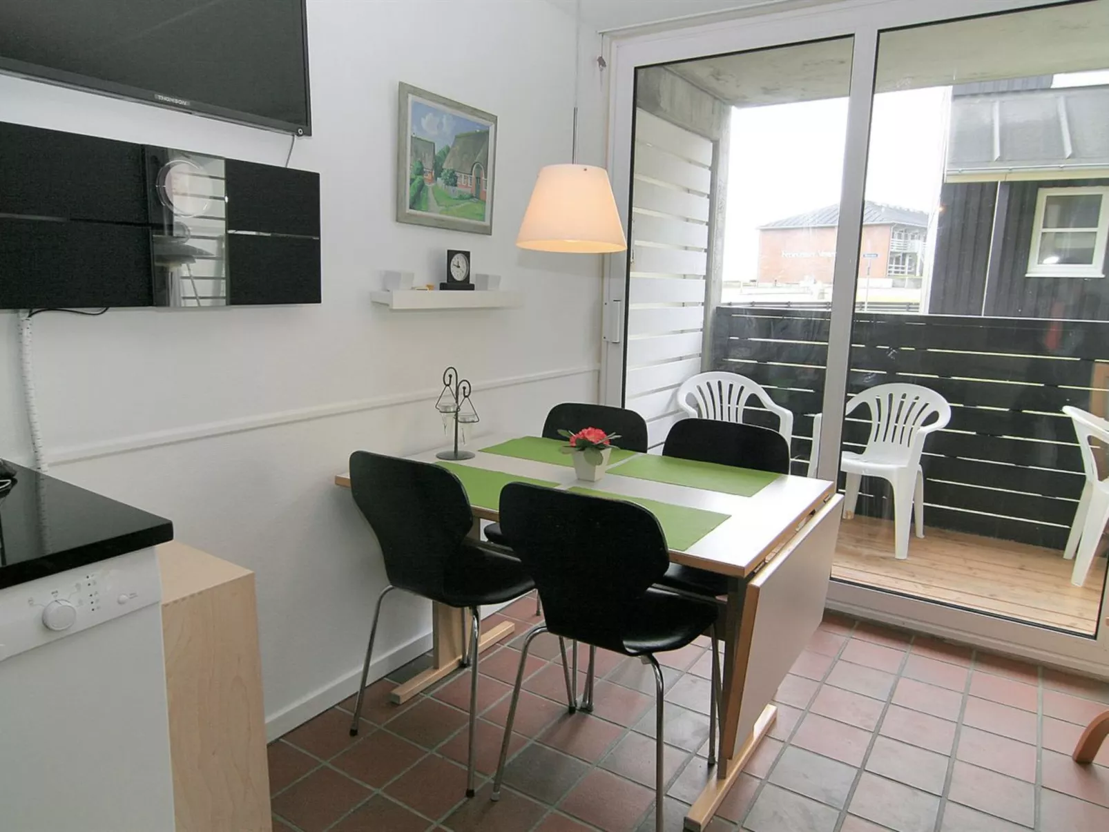 "Else" - 100m from the sea-Inside
