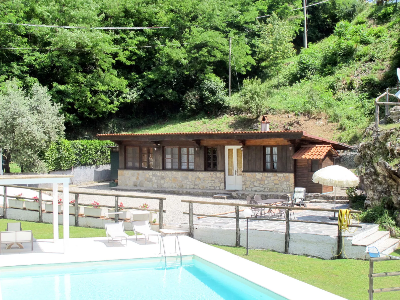 La Fonte-Outside
