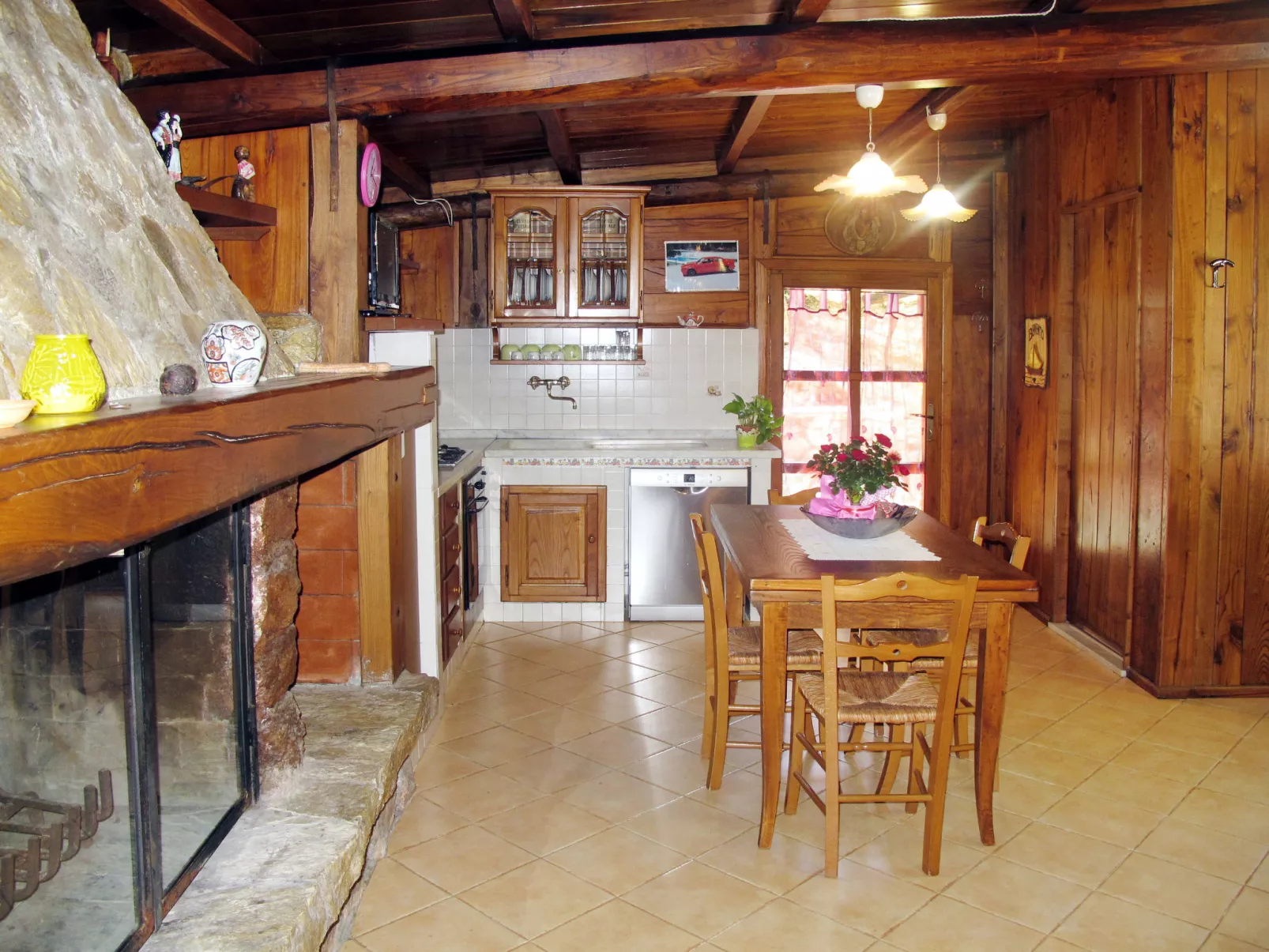 La Fonte-Inside