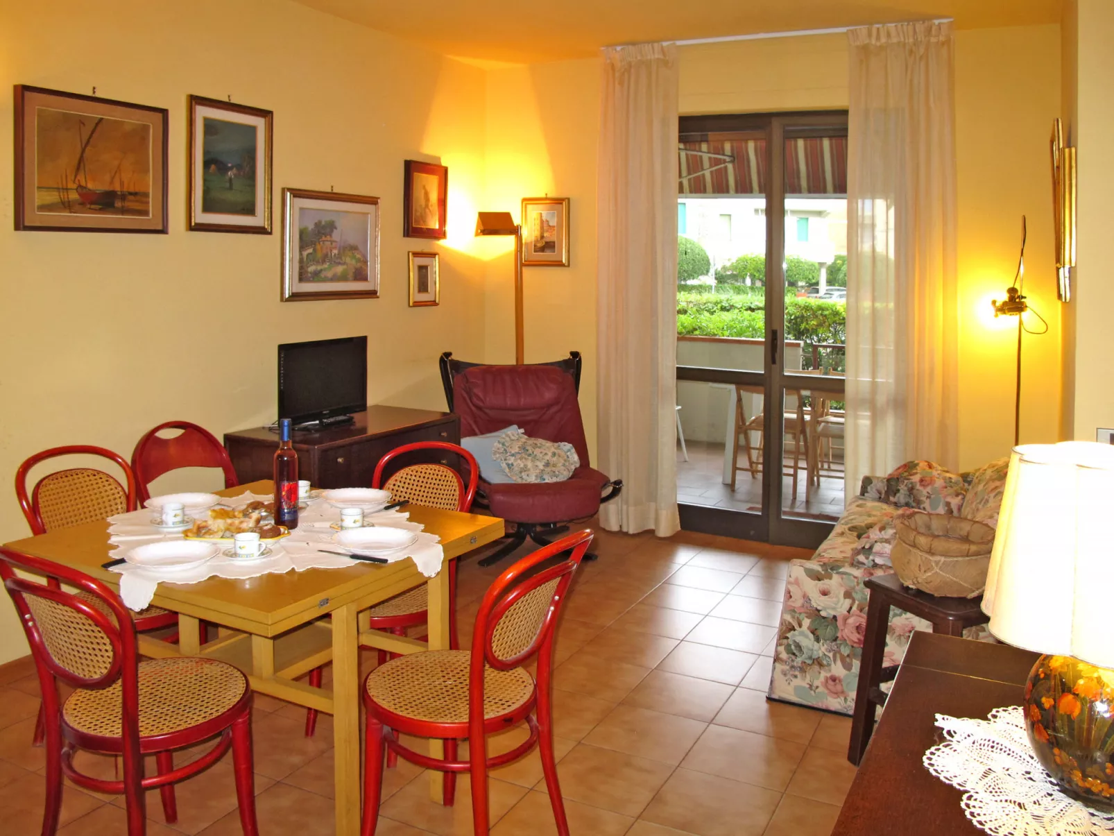 Sea House-Inside