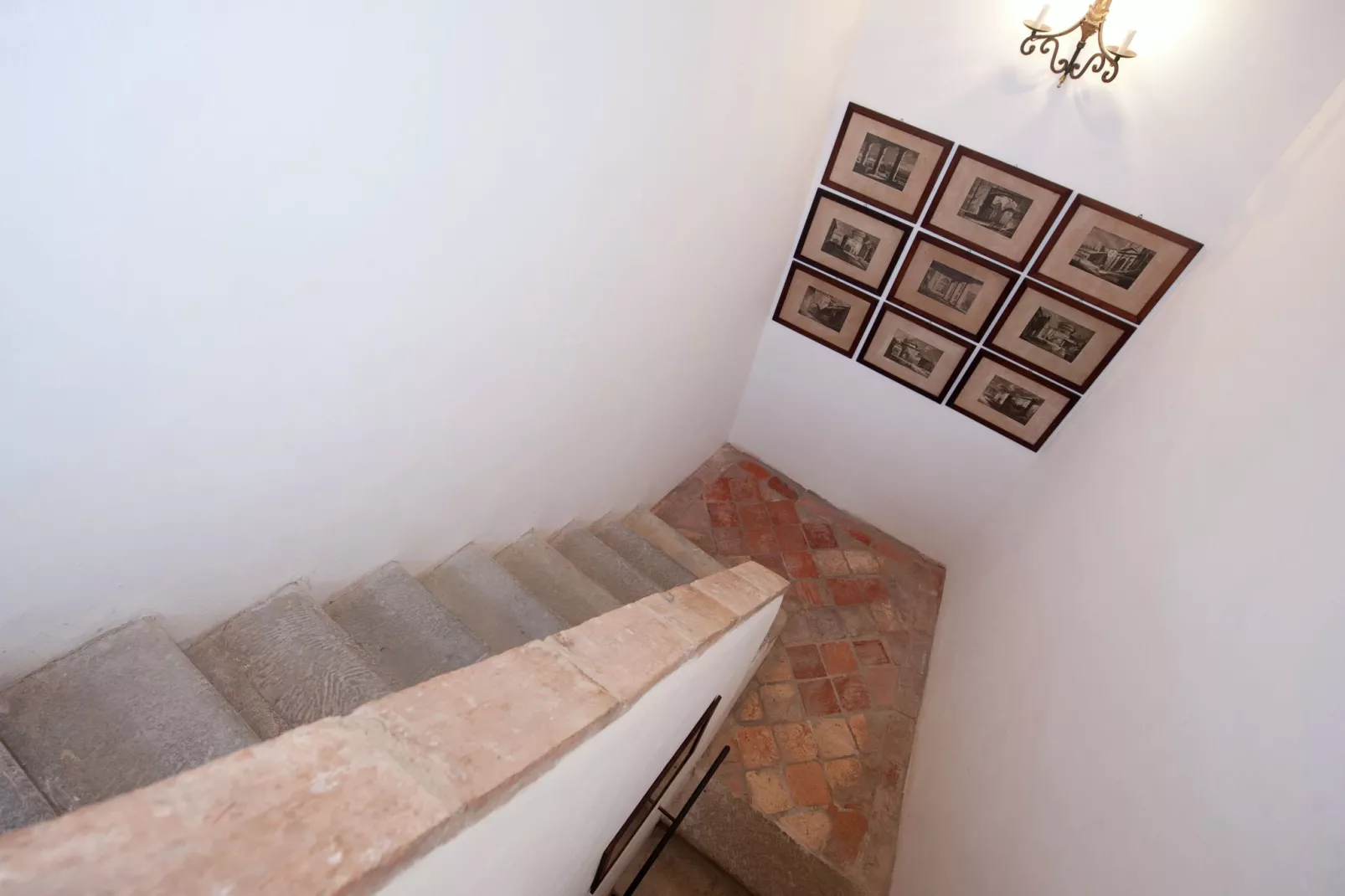 Castello Grimalda - Le Torrette-Landing